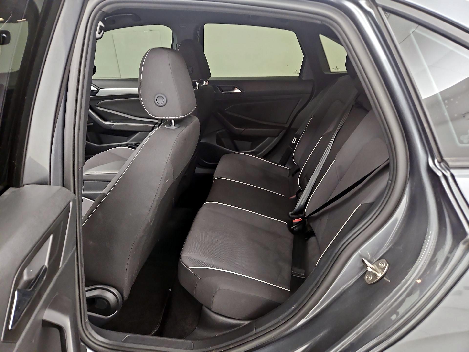 Thumbnail: 2025 Volkswagen Jetta - 19