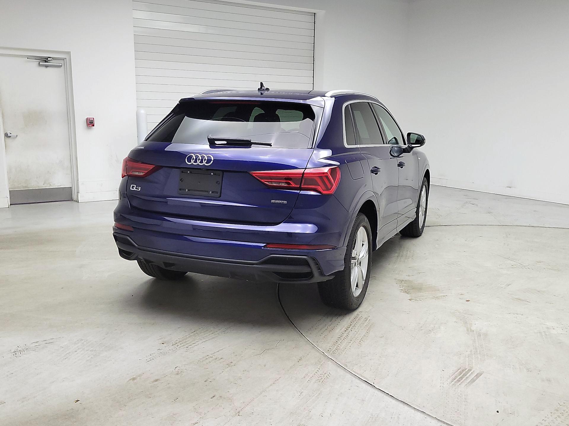 Thumbnail: 2023 Audi Q3 - 5