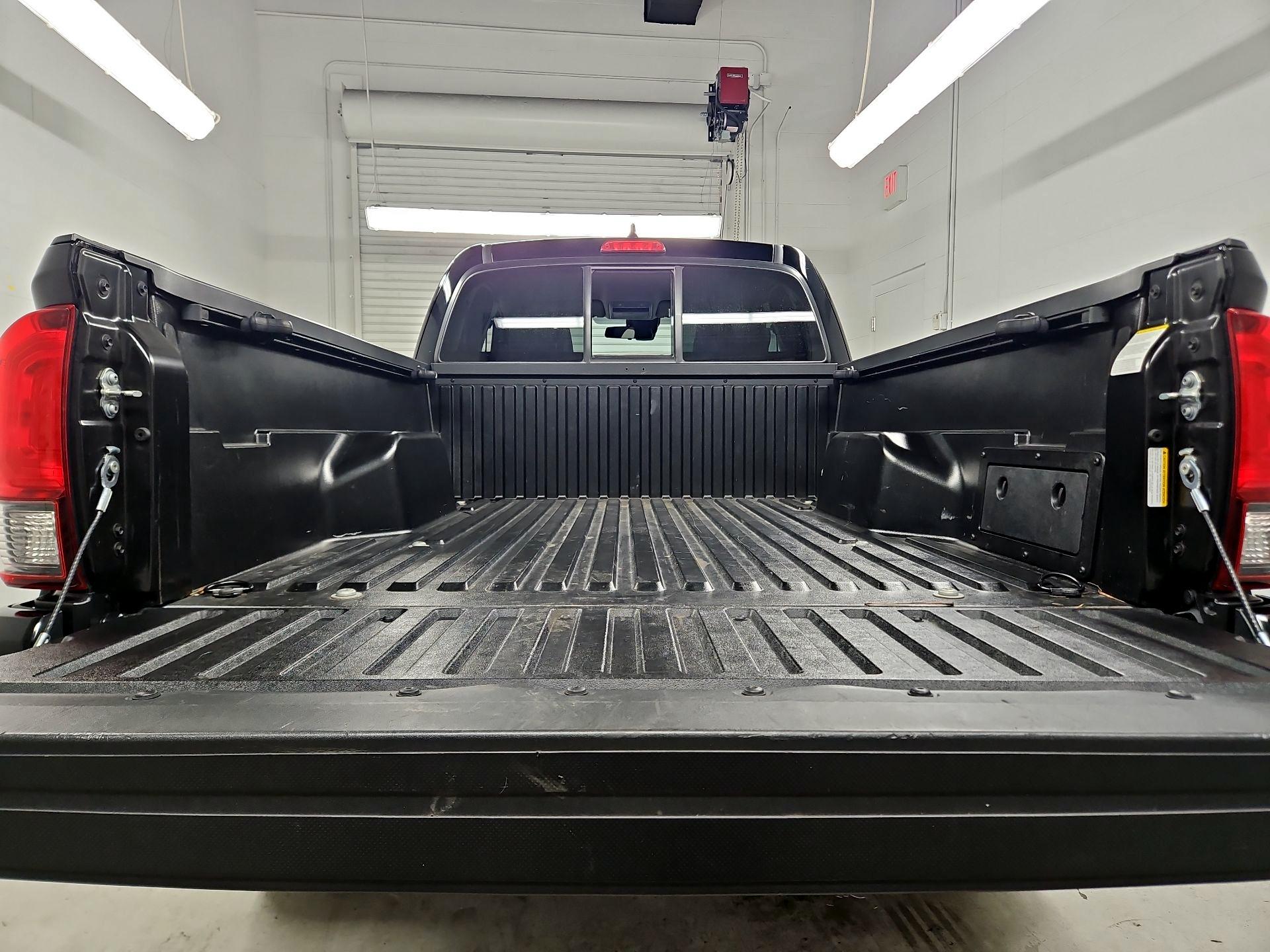 Thumbnail: 2023 Toyota Tacoma - 19