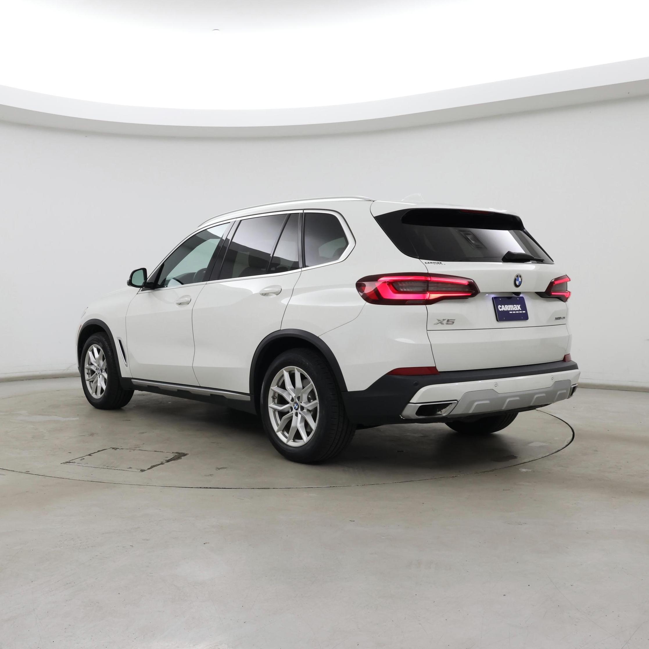 Thumbnail: 2021 BMW X5 - 2