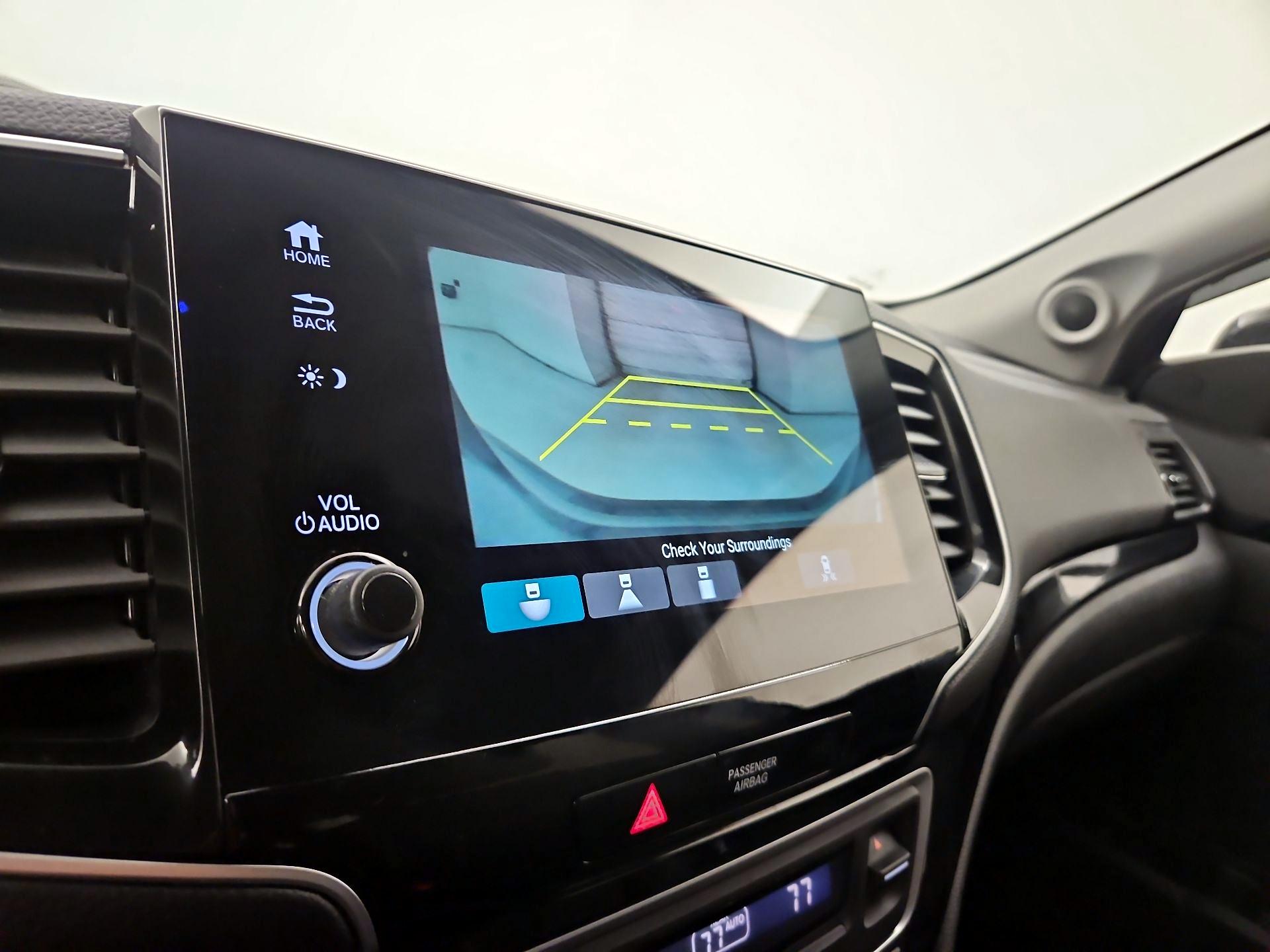 Thumbnail: 2019 Honda Pilot - 15