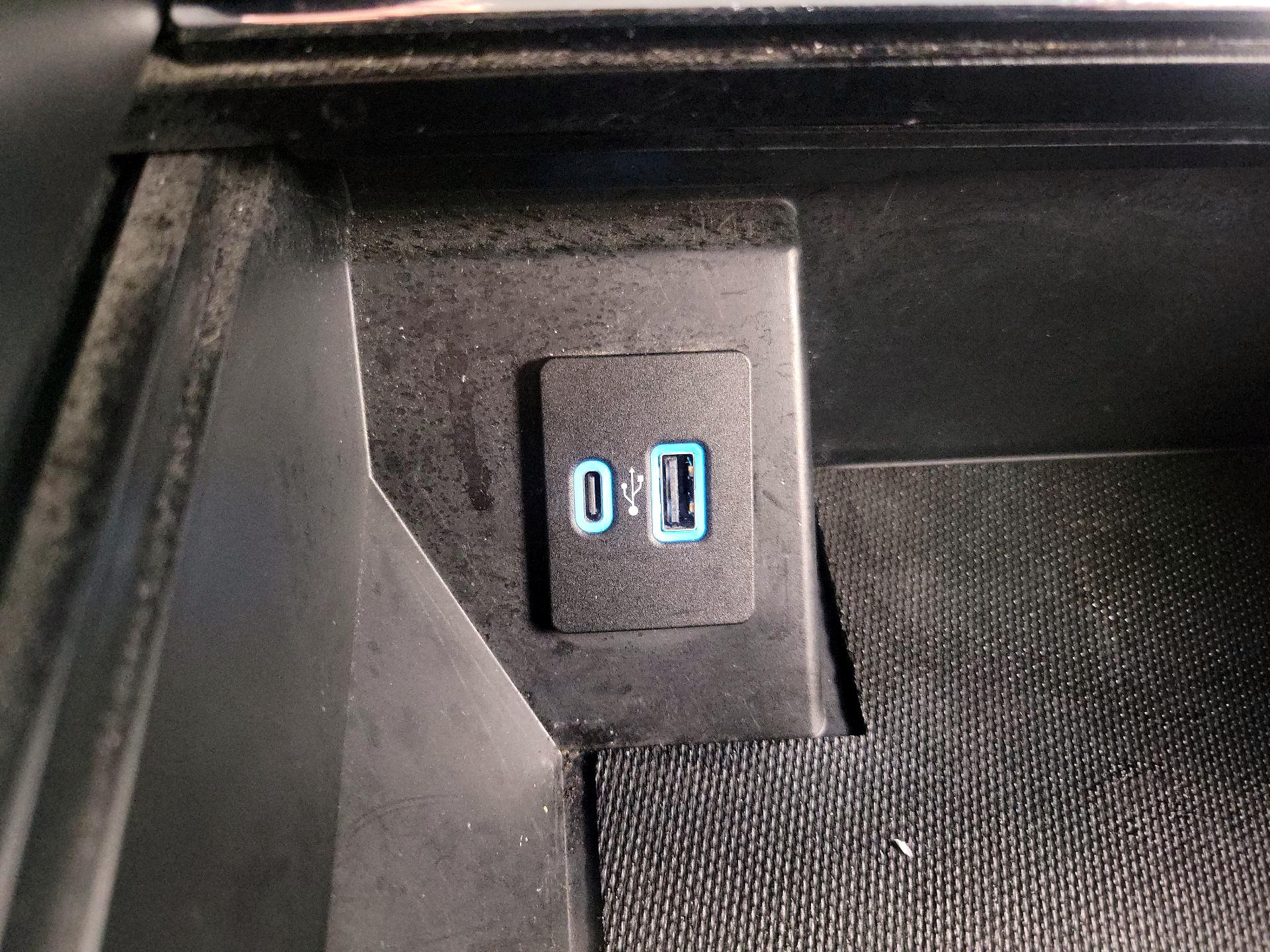 Thumbnail: 2023 Ford F-150 - 19