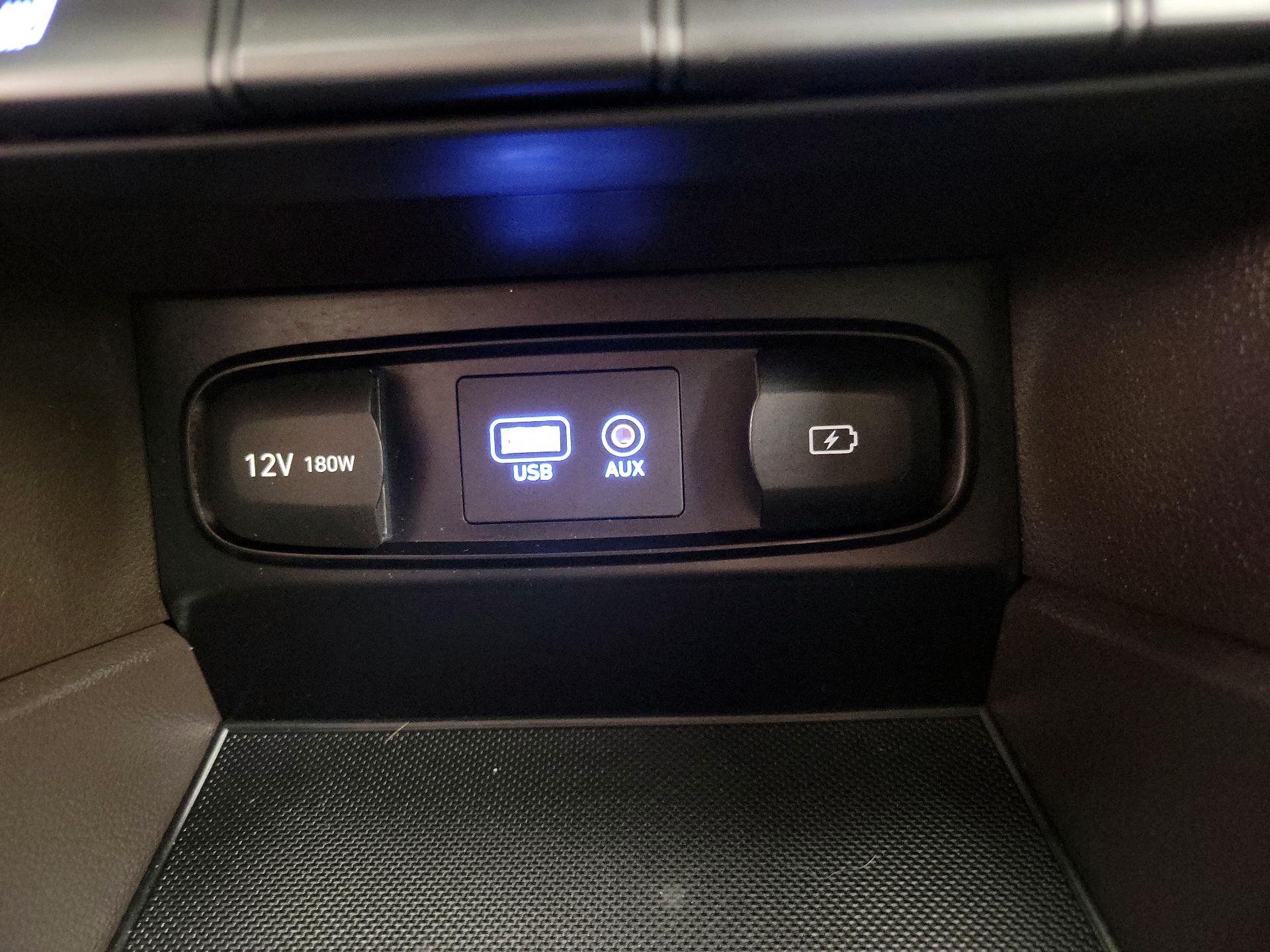 Thumbnail: 2020 Hyundai Santa Fe - 18