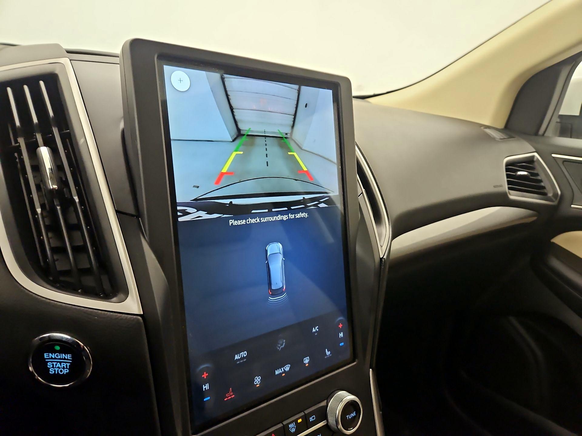 Thumbnail: 2023 Ford Edge - 14