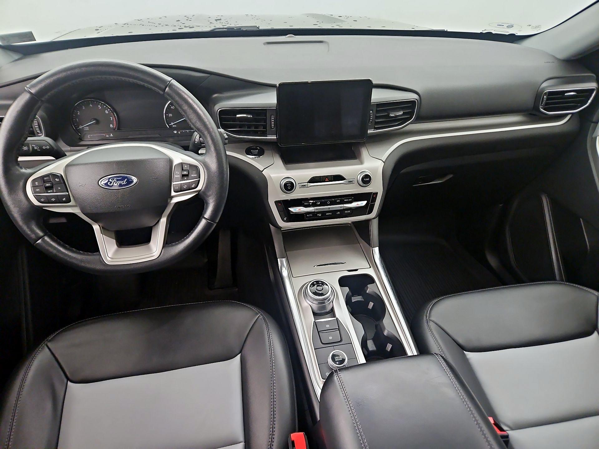 Thumbnail: 2022 Ford Explorer - 9