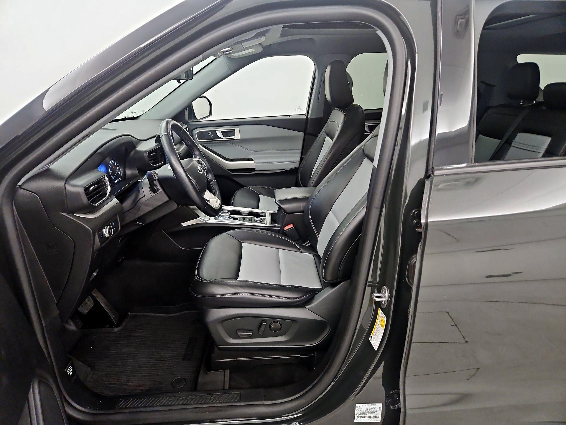 Thumbnail: 2022 Ford Explorer - 11