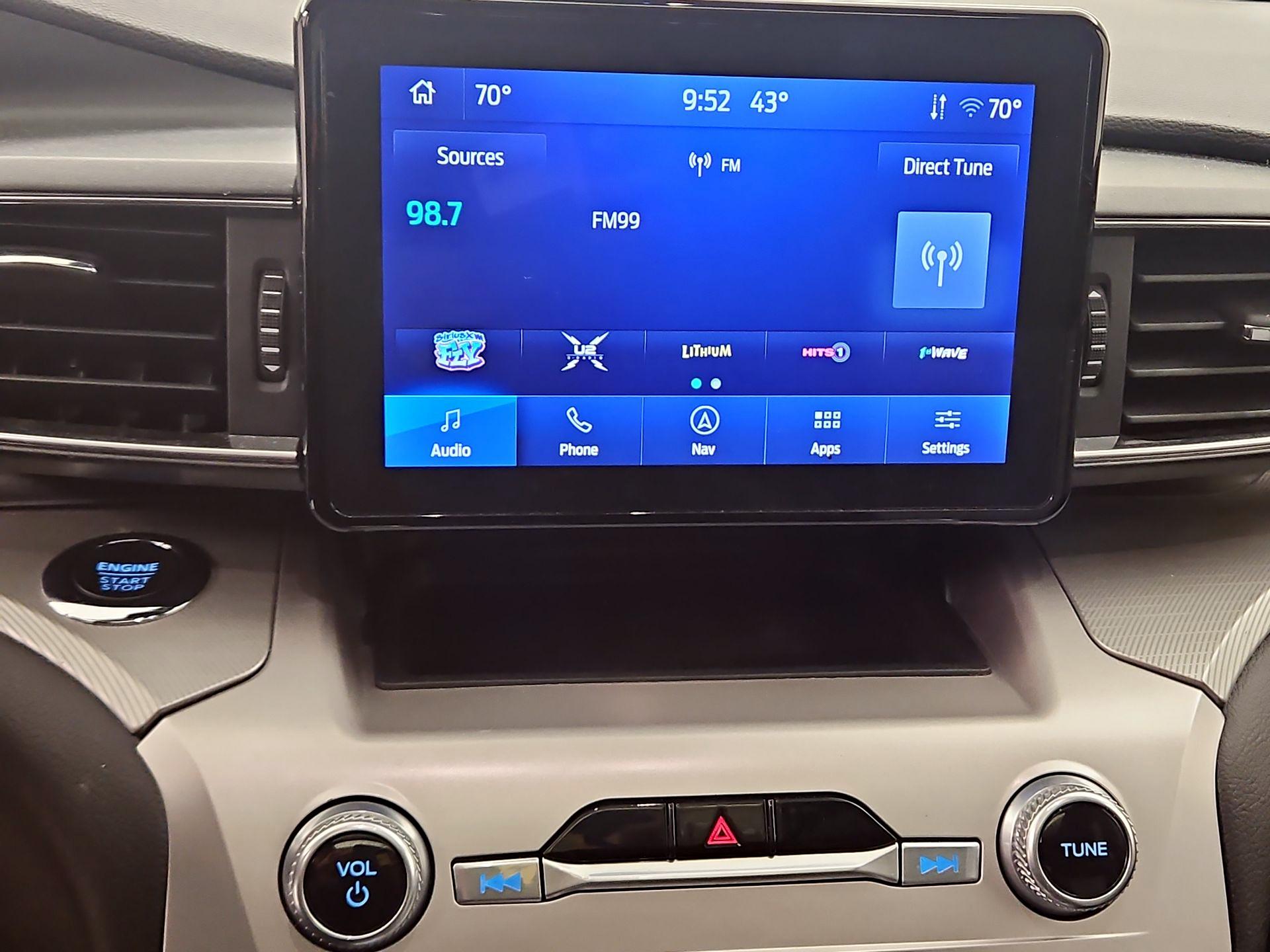 Thumbnail: 2022 Ford Explorer - 16