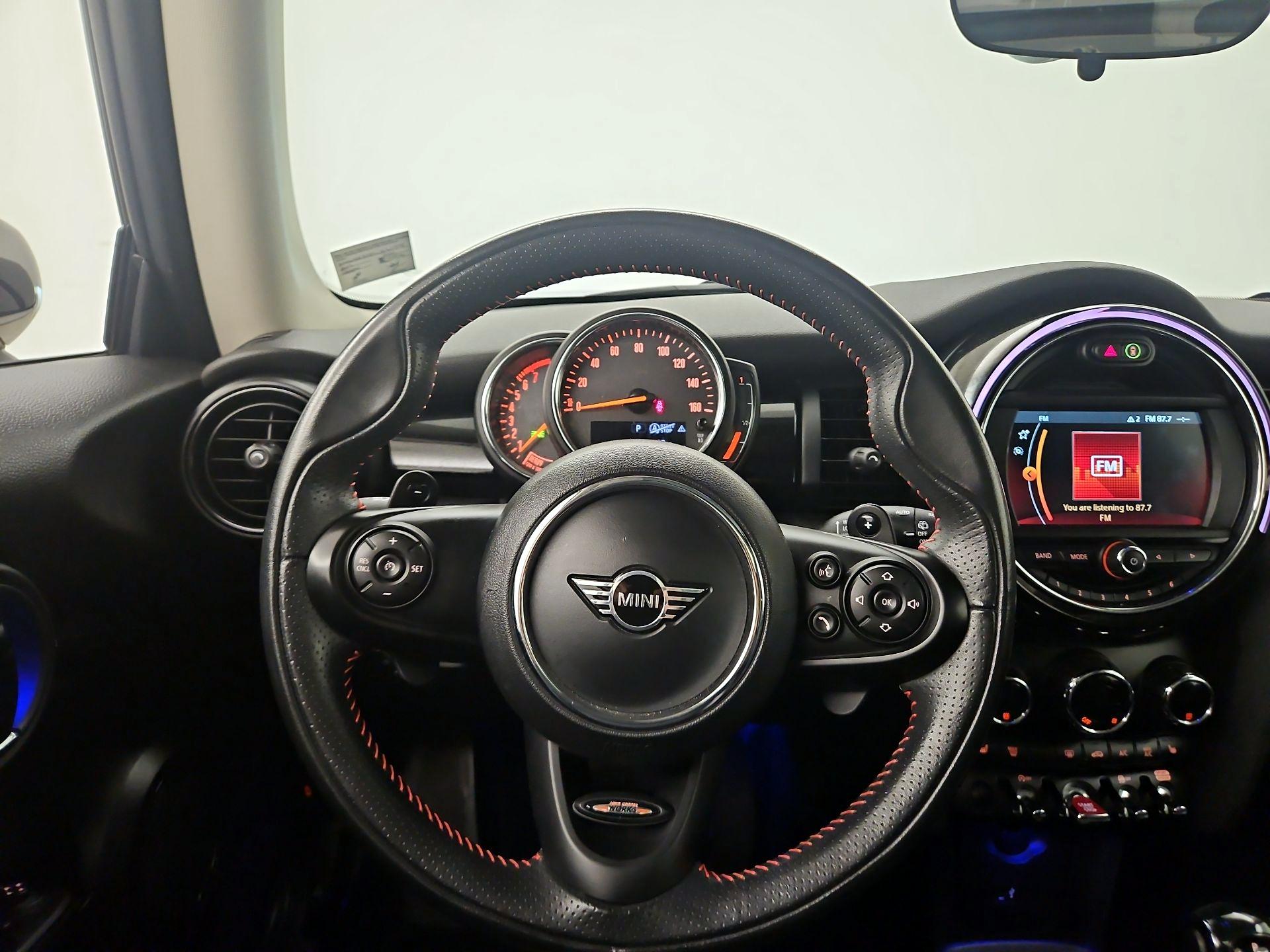 Thumbnail: 2020 MINI Cooper Hardtop - 10
