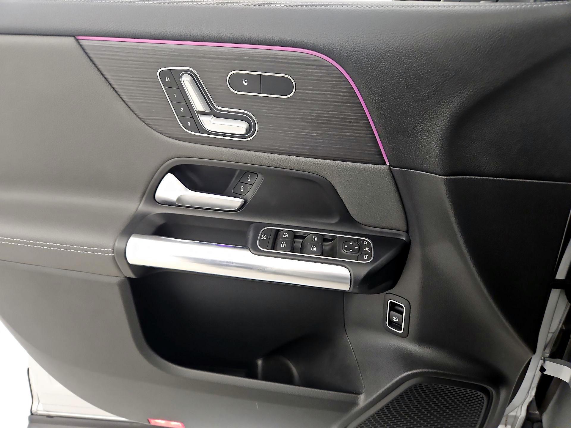 Thumbnail: 2022 Mercedes-Benz GLA - 12