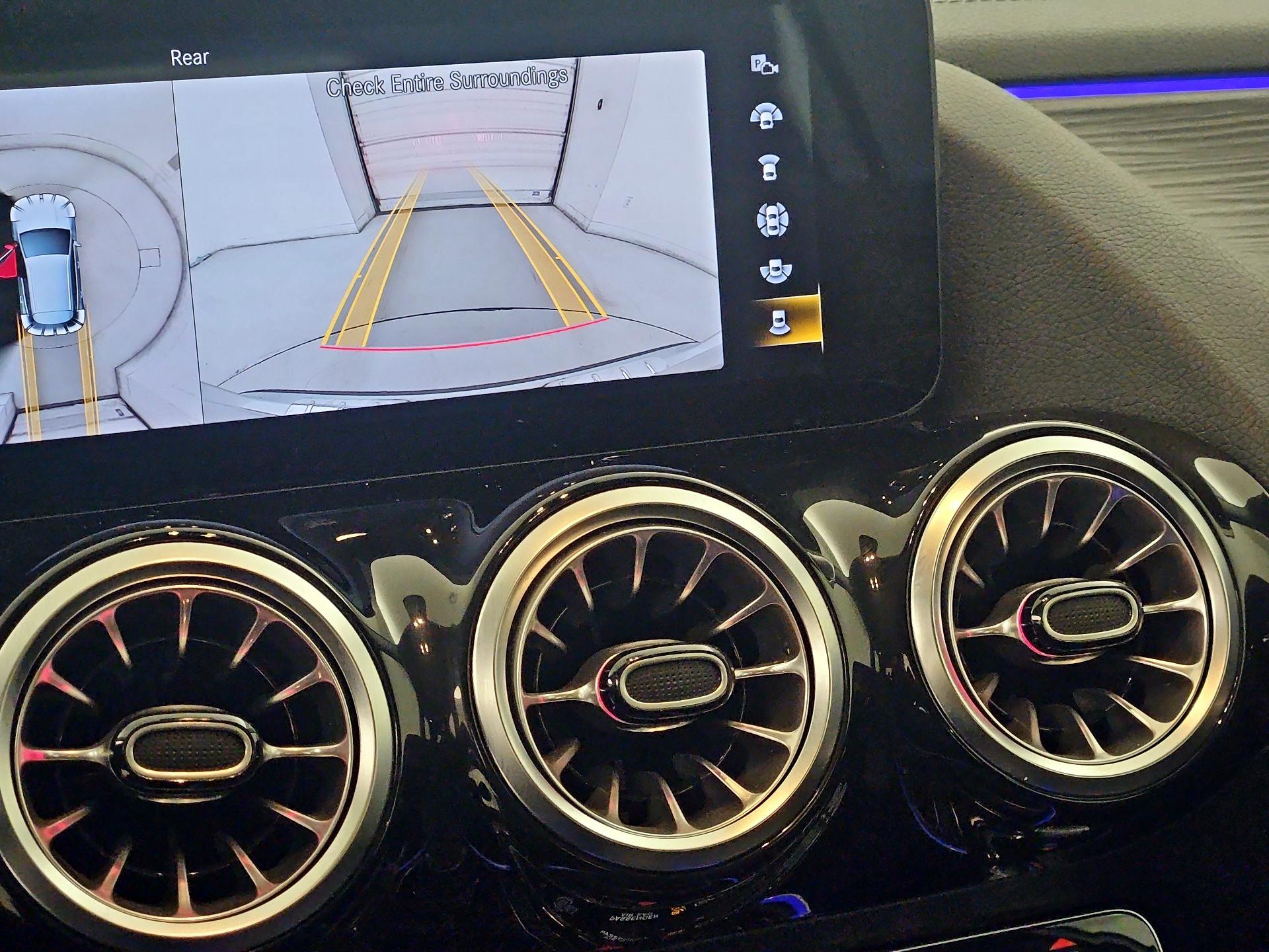 Thumbnail: 2022 Mercedes-Benz GLA - 15