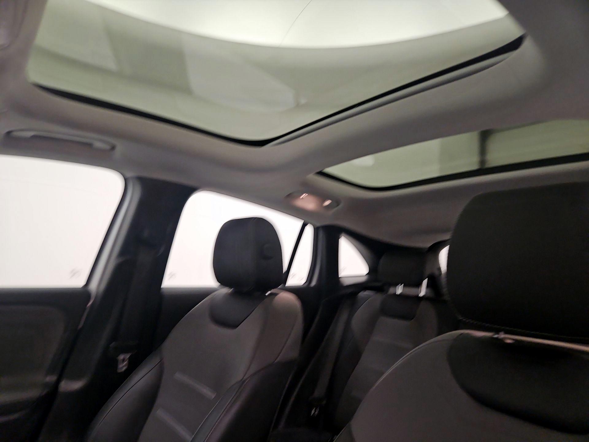 Thumbnail: 2022 Mercedes-Benz GLA - 20