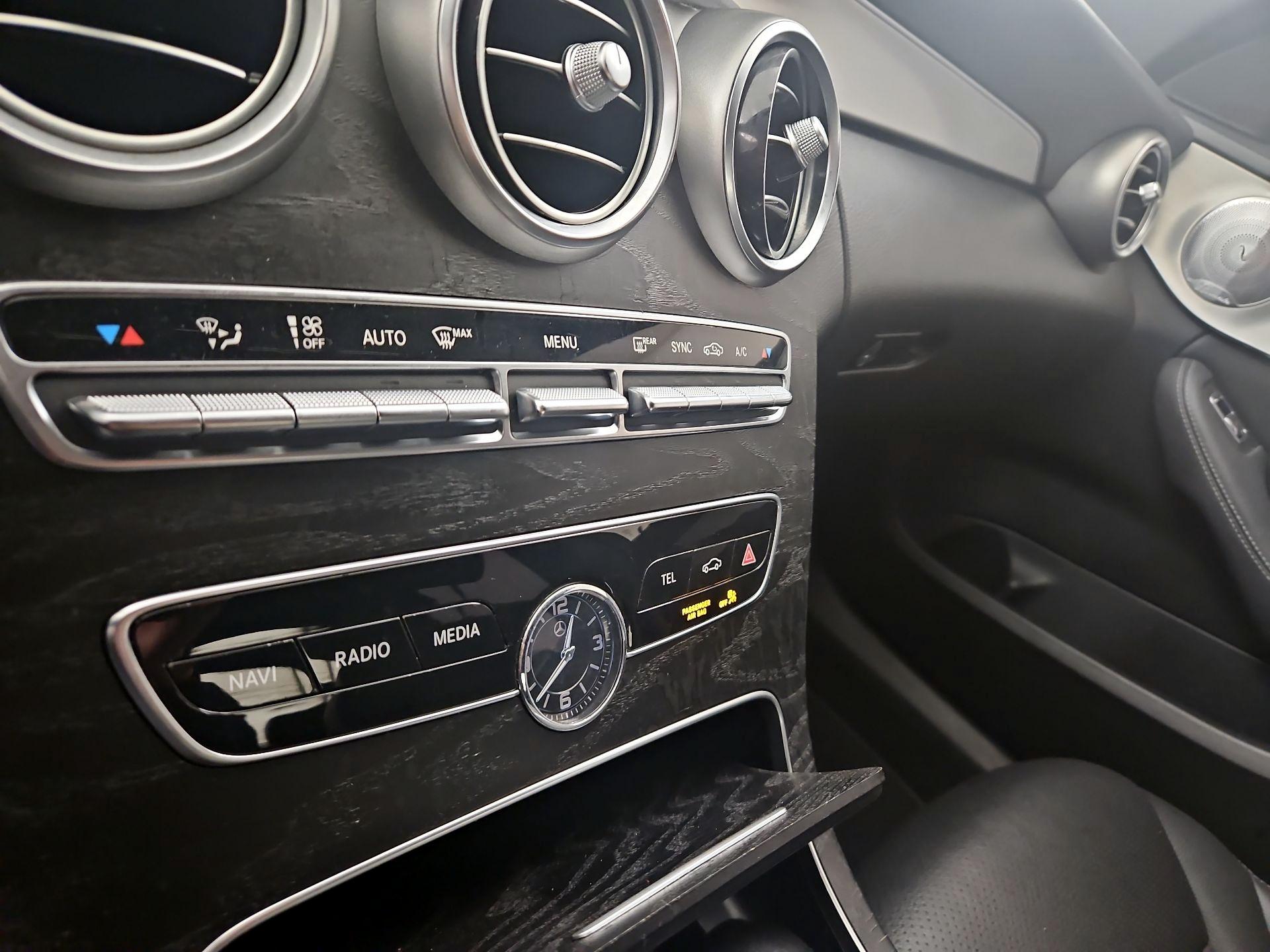 Thumbnail: 2021 Mercedes-Benz C-Class - 16