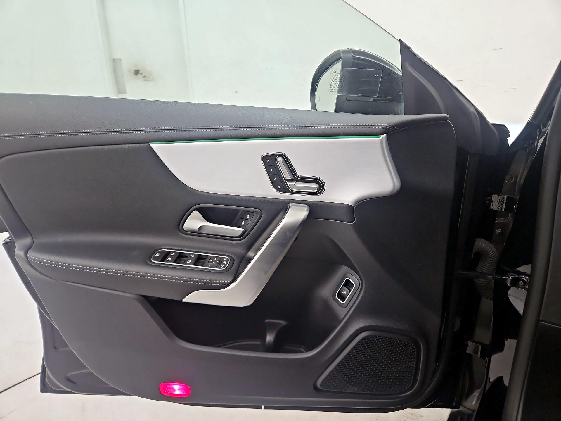 Thumbnail: 2022 Mercedes-Benz CLA - 12