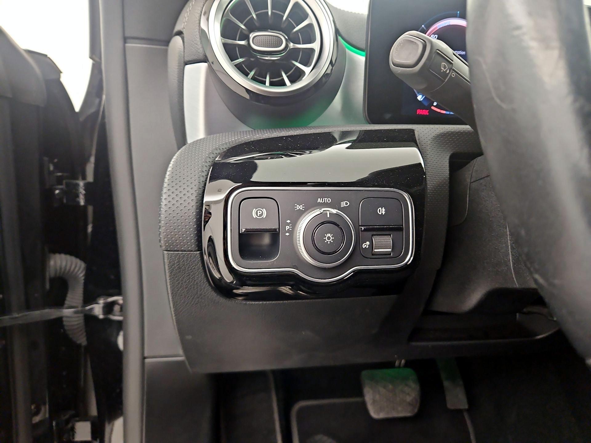 Thumbnail: 2022 Mercedes-Benz CLA - 13