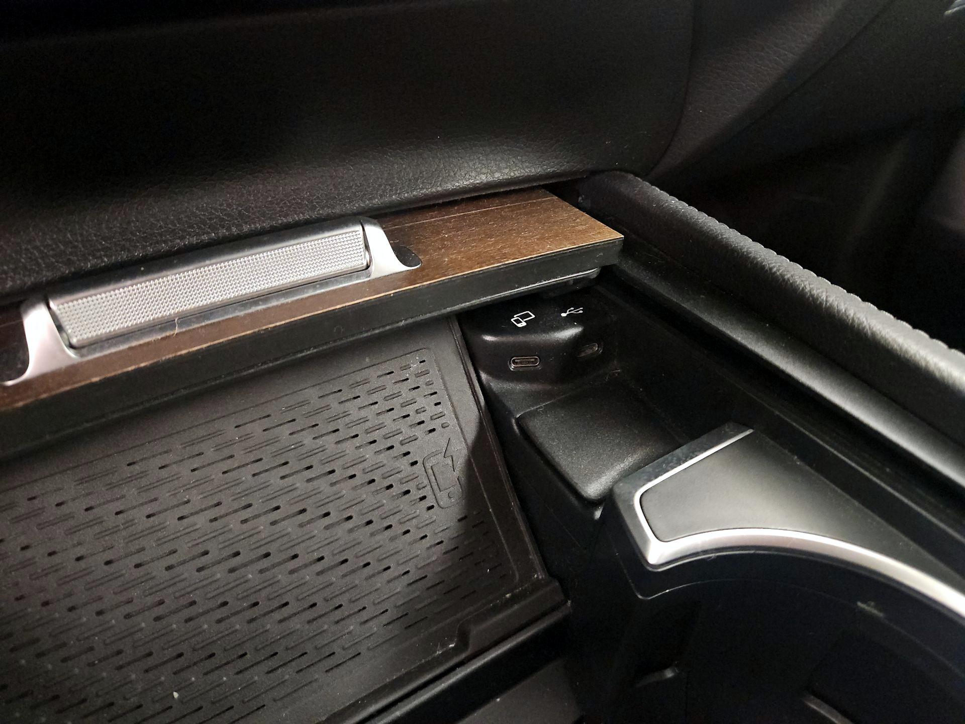 Thumbnail: 2020 Mercedes-Benz GLE - 19