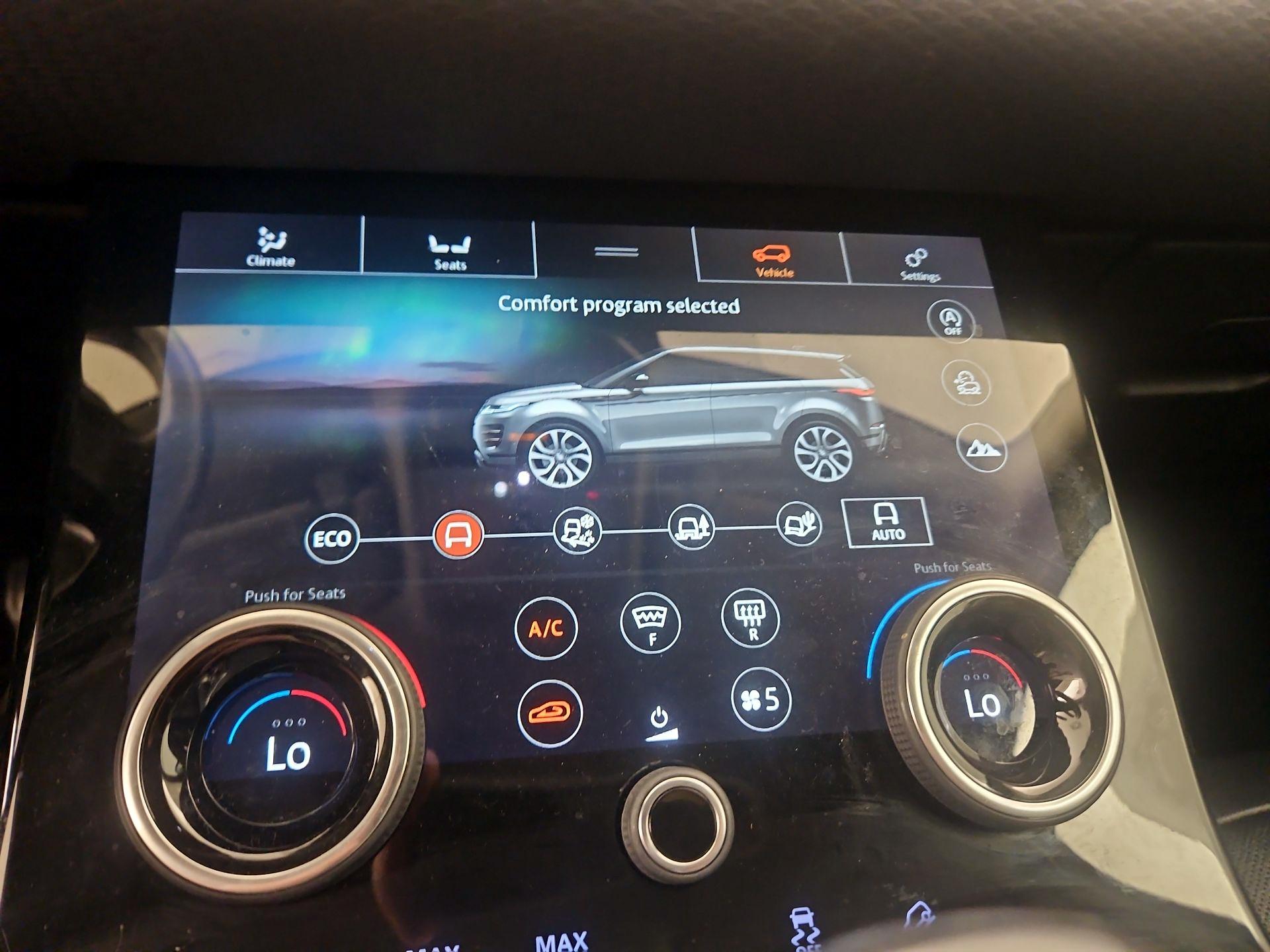 Thumbnail: 2020 Land Rover Range Rover Evoque - 17