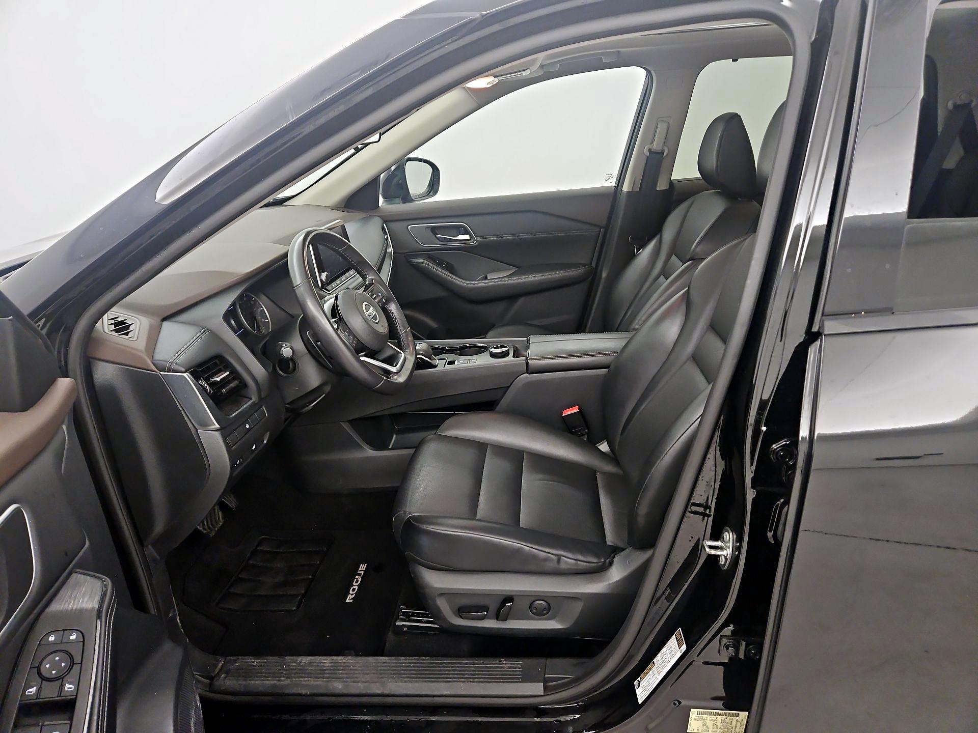 Thumbnail: 2021 Nissan Rogue - 11