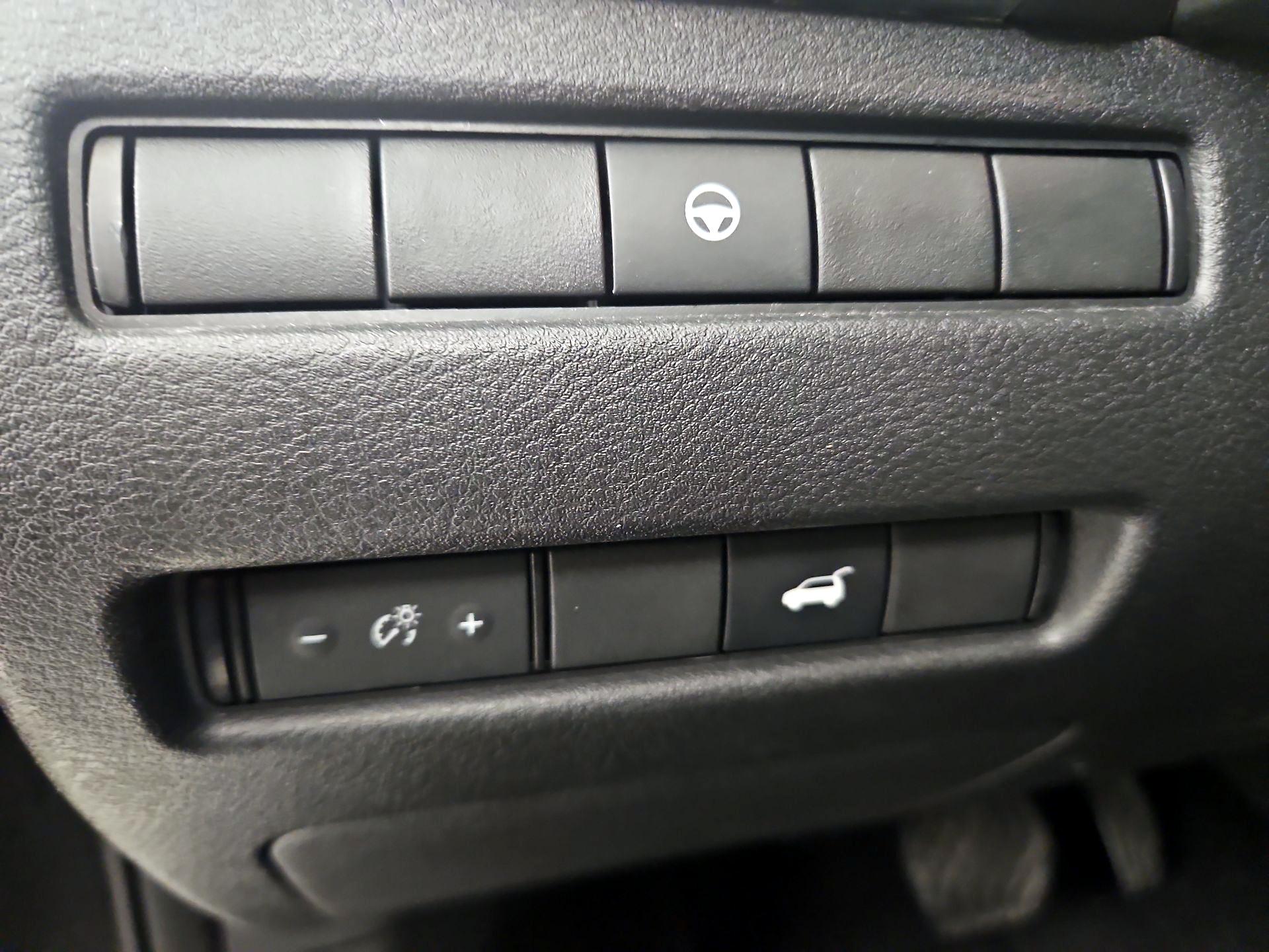 Thumbnail: 2021 Nissan Rogue - 13