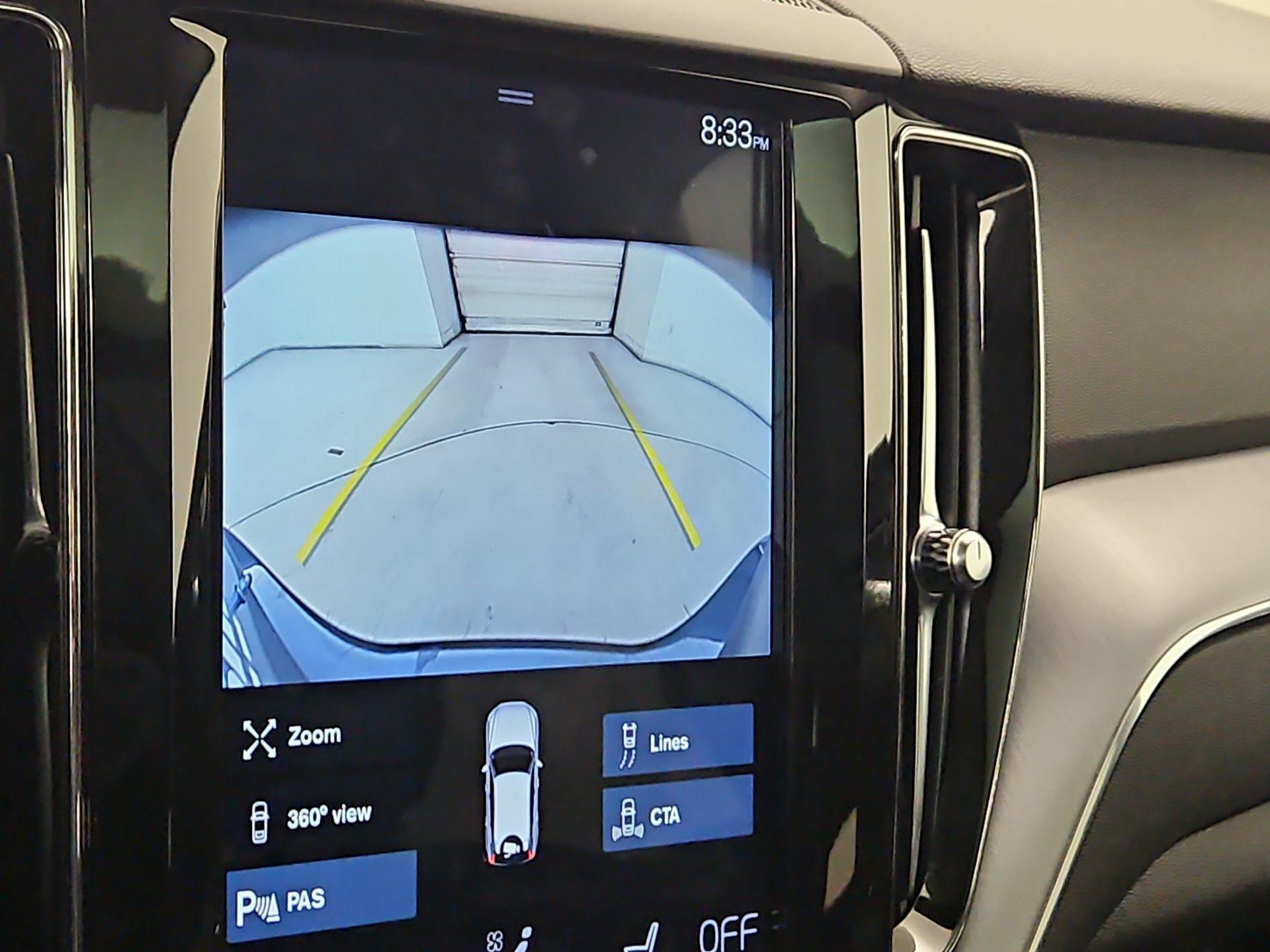 Thumbnail: 2020 Volvo XC60 - 15