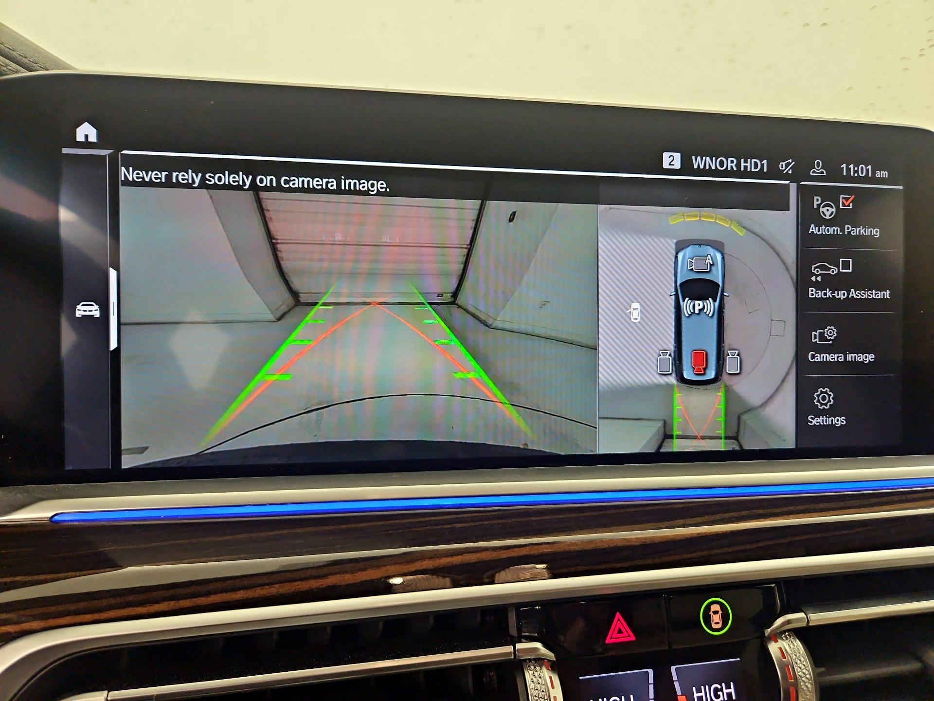 Thumbnail: 2021 BMW X7 - 15