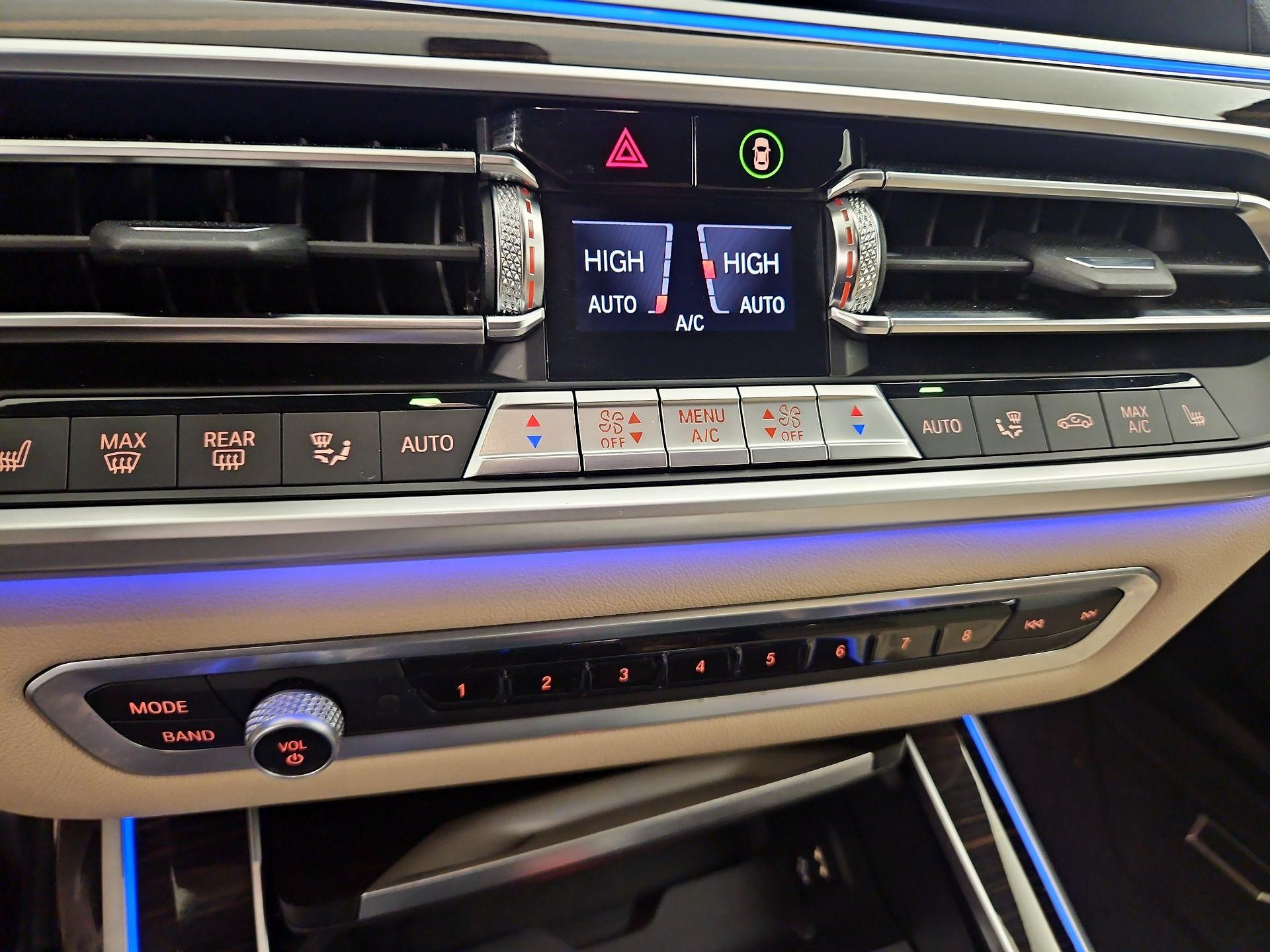 Thumbnail: 2021 BMW X7 - 17