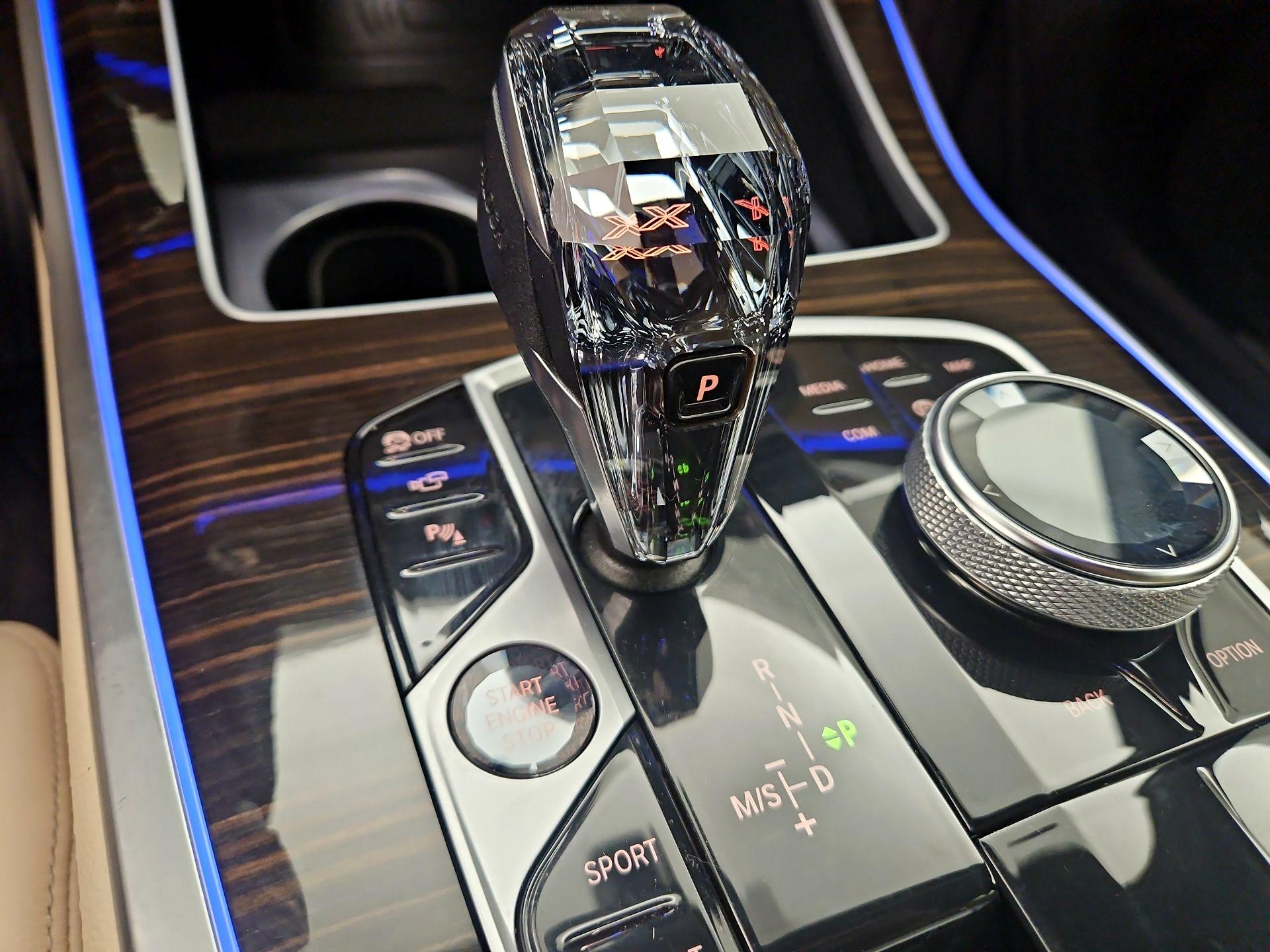 Thumbnail: 2021 BMW X7 - 18