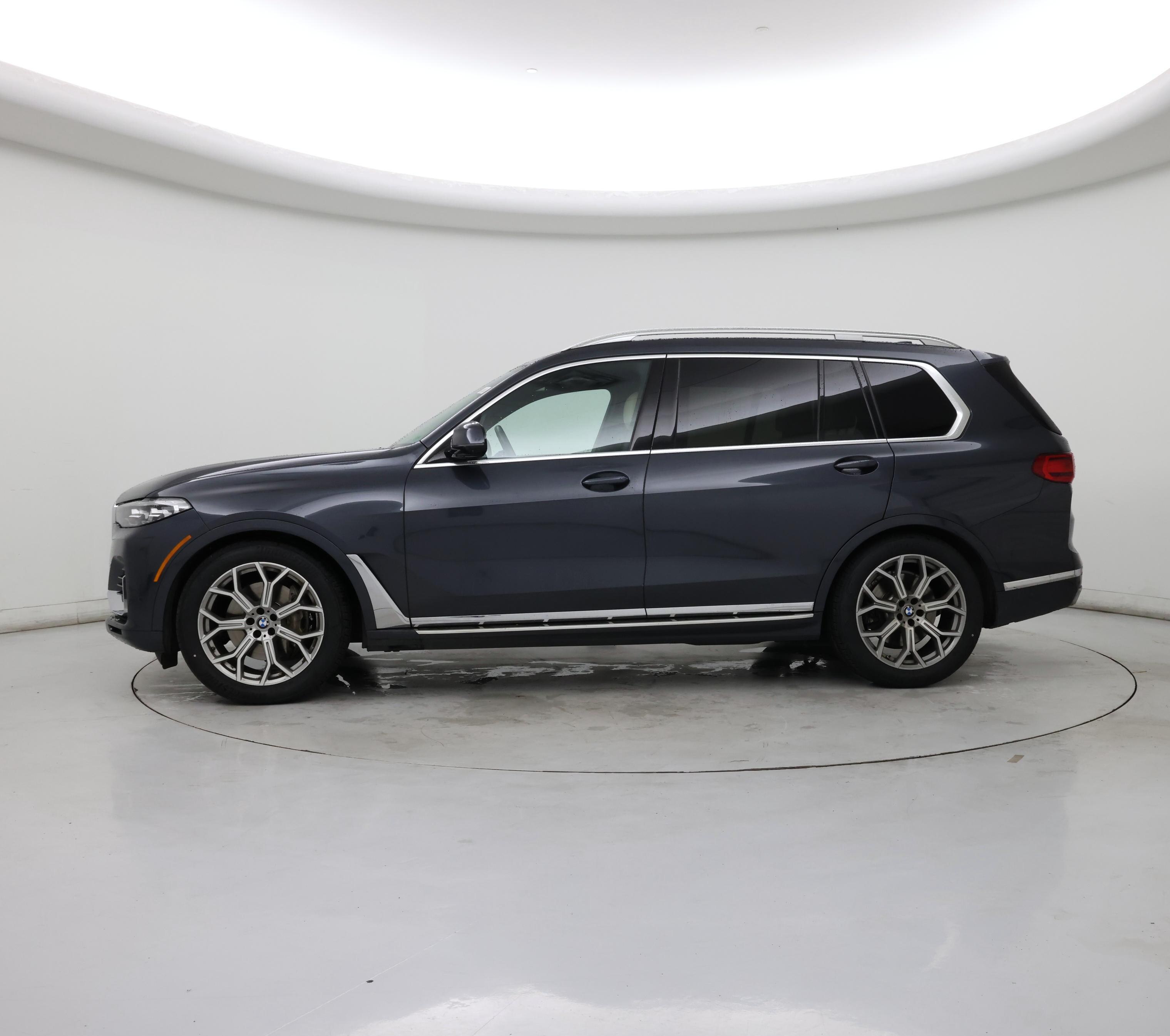 Thumbnail: 2021 BMW X7 - 3