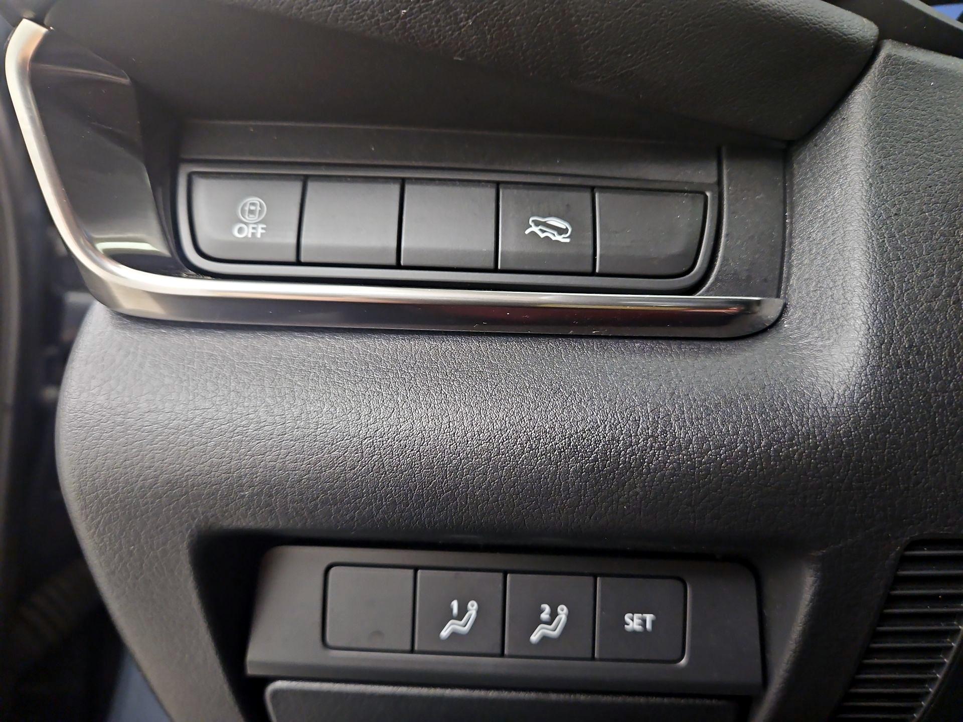 Thumbnail: 2023 Mazda CX-30 - 13