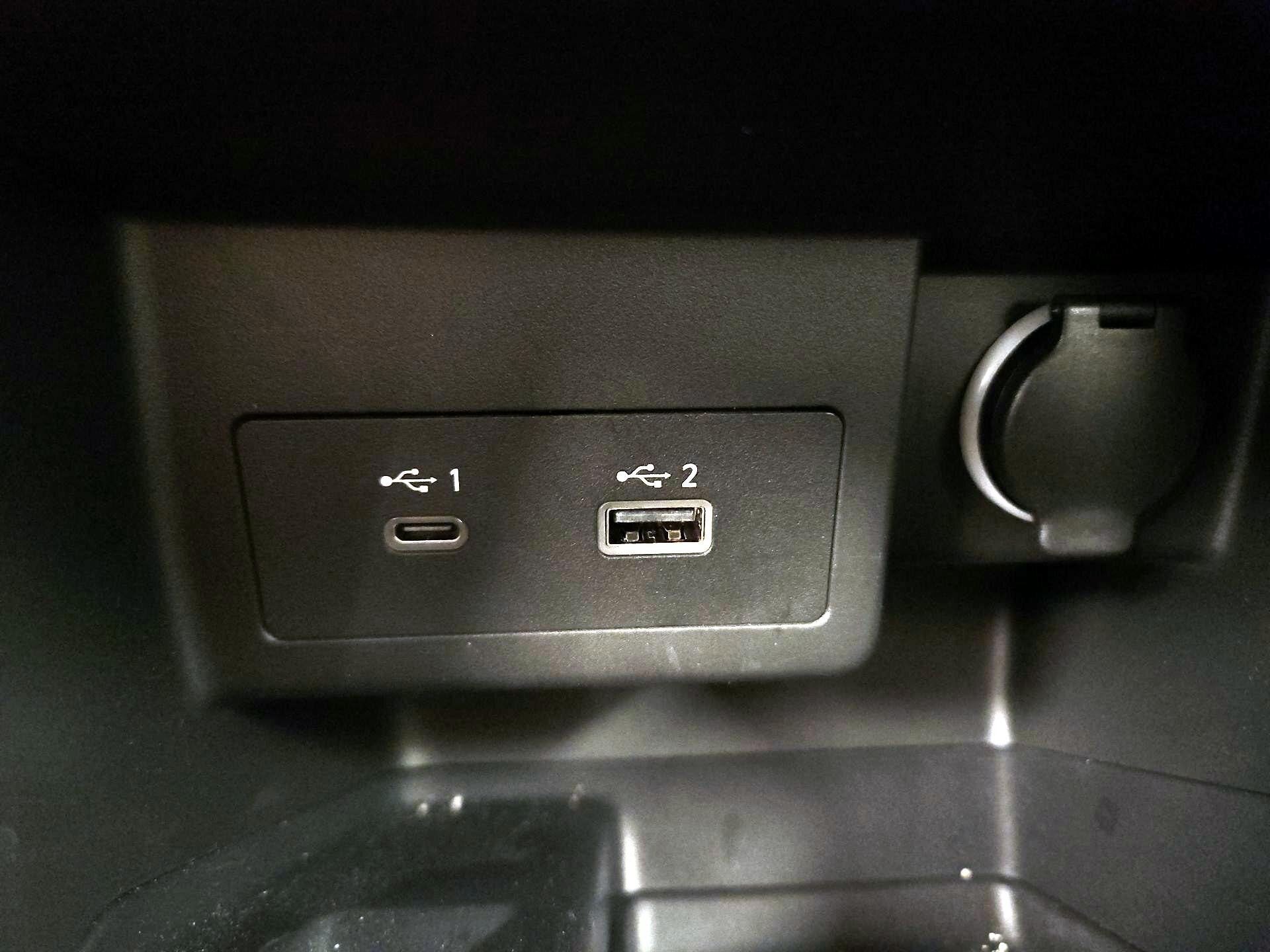 Thumbnail: 2021 Nissan Kicks - 18