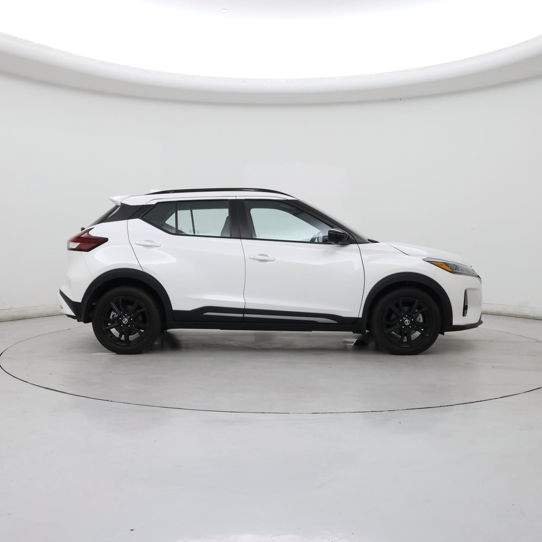 Thumbnail: 2021 Nissan Kicks - 7