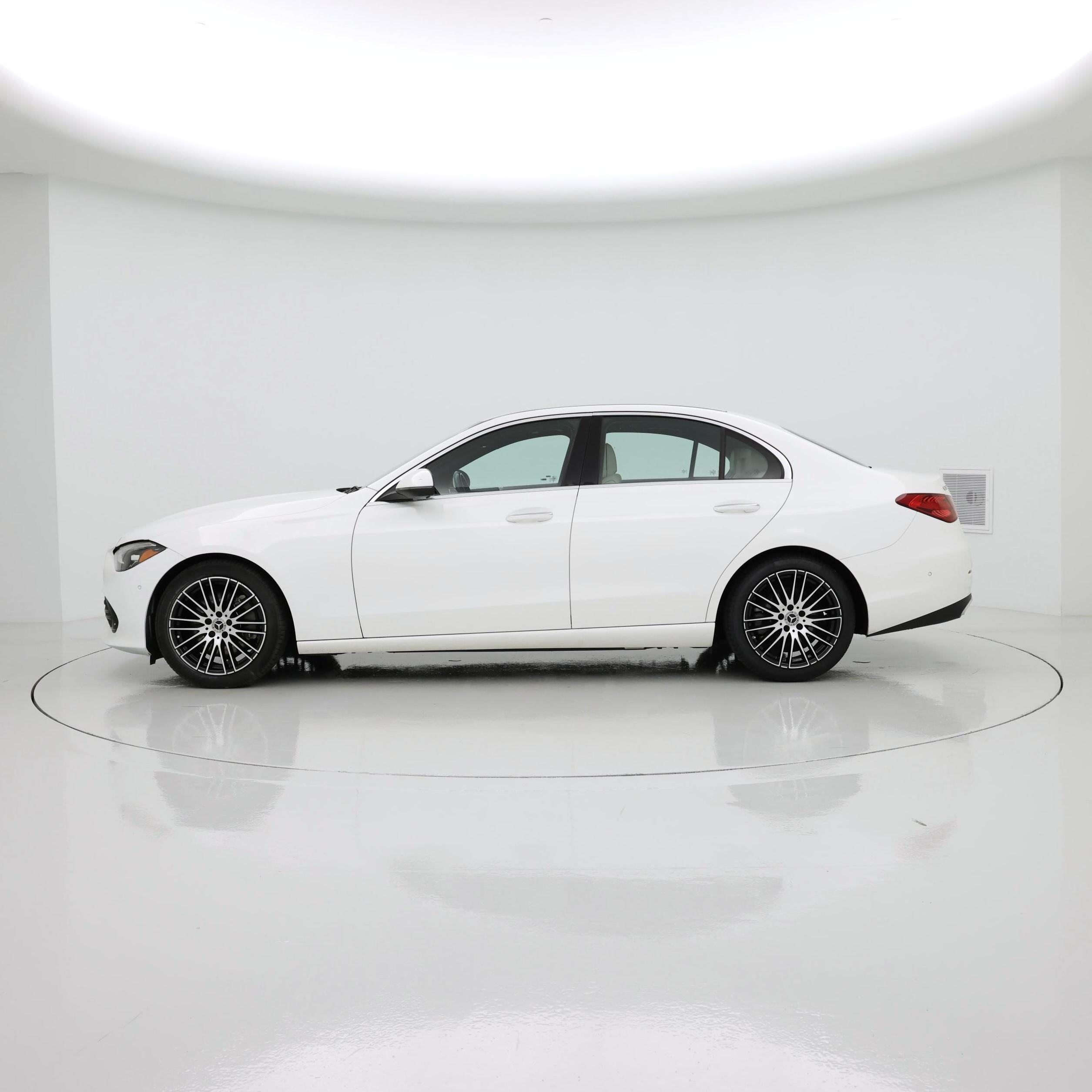 Thumbnail: 2023 Mercedes-Benz C-Class - 3