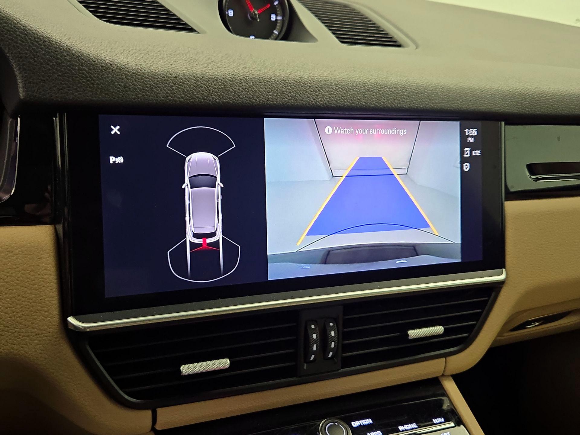 Thumbnail: 2022 Porsche Cayenne - 15