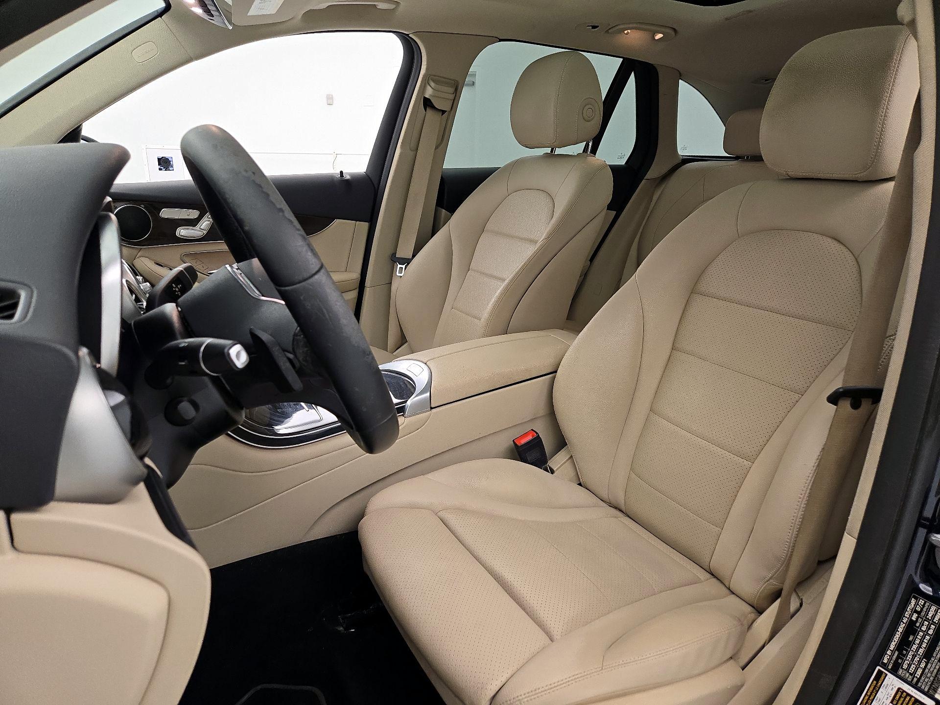 Thumbnail: 2022 Mercedes-Benz GLC - 11