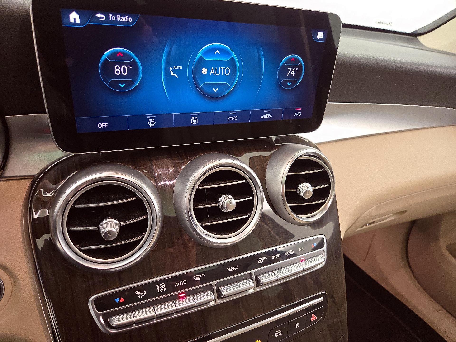 Thumbnail: 2022 Mercedes-Benz GLC - 16