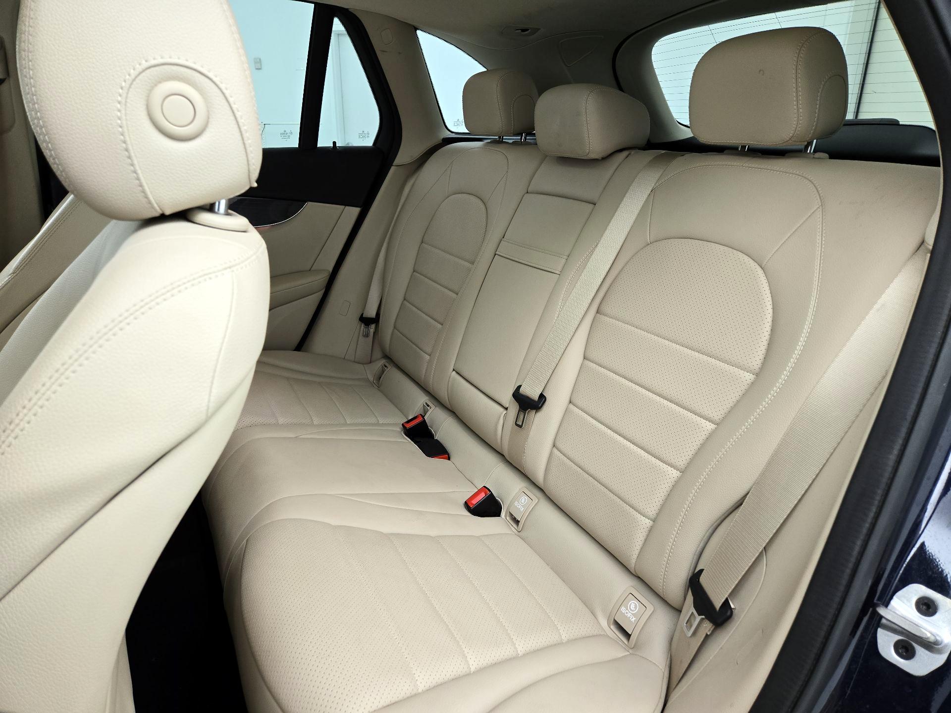 Thumbnail: 2022 Mercedes-Benz GLC - 20