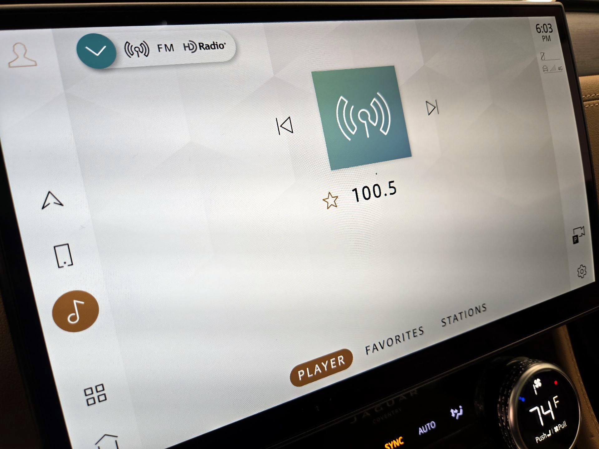 Thumbnail: 2023 Jaguar F-Pace - 16