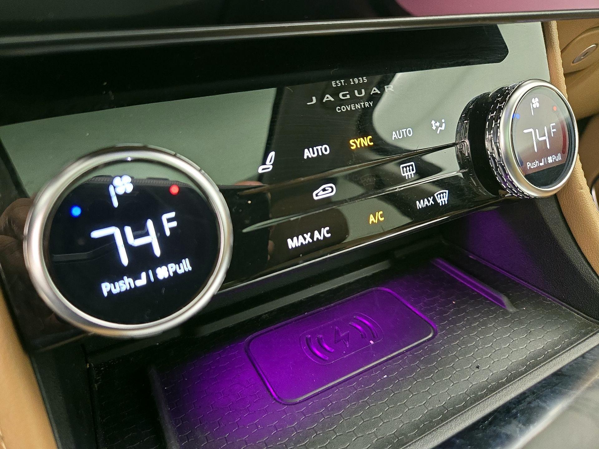 Thumbnail: 2023 Jaguar F-Pace - 17