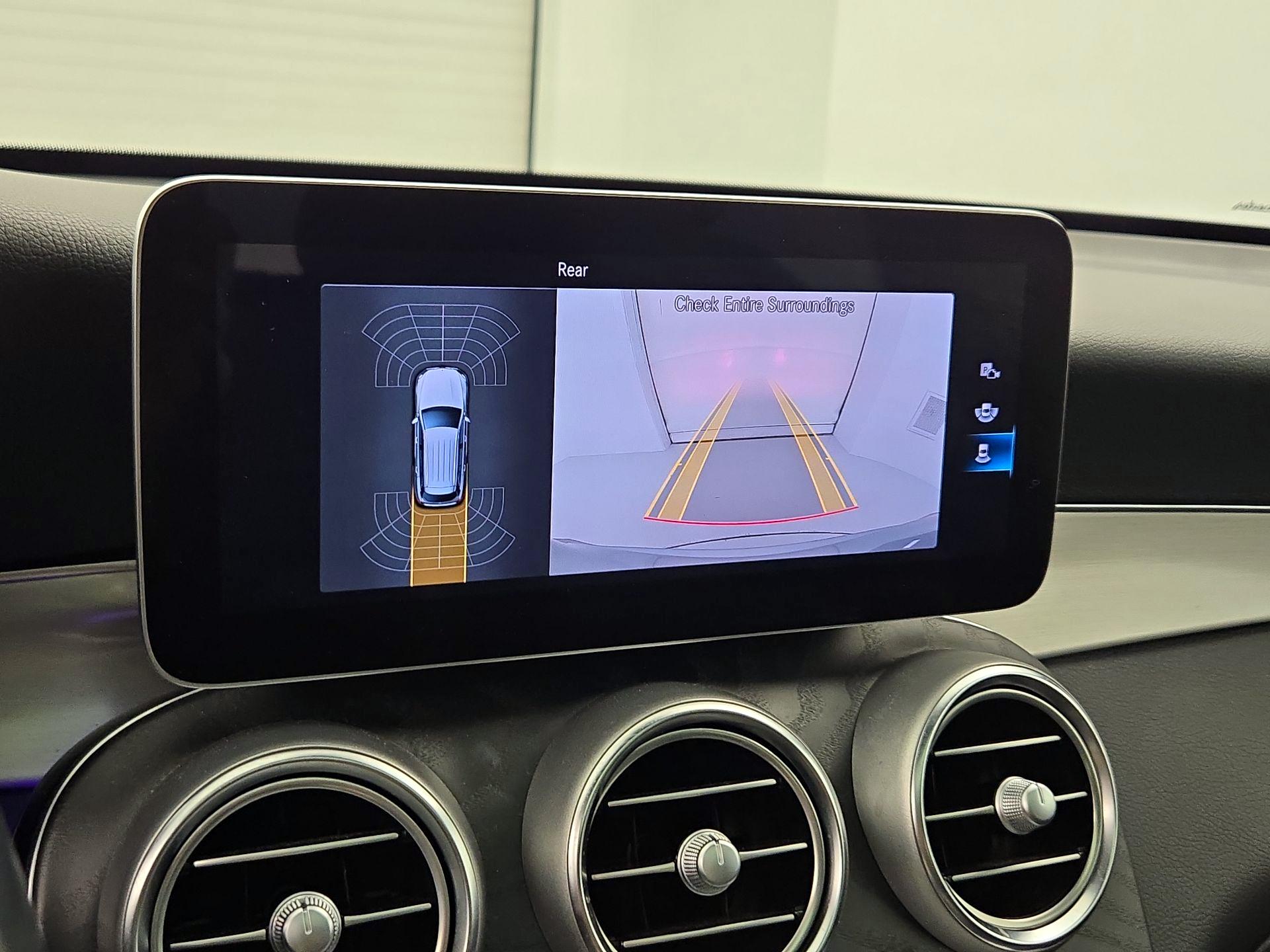 Thumbnail: 2022 Mercedes-Benz GLC - 14