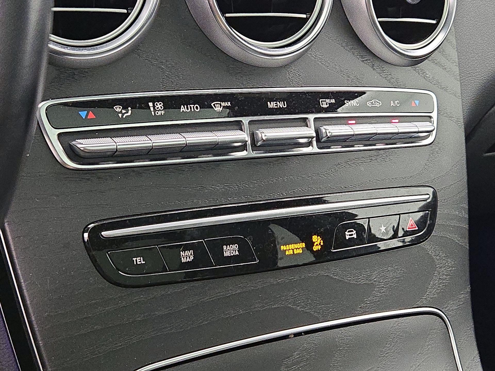 Thumbnail: 2022 Mercedes-Benz GLC - 16