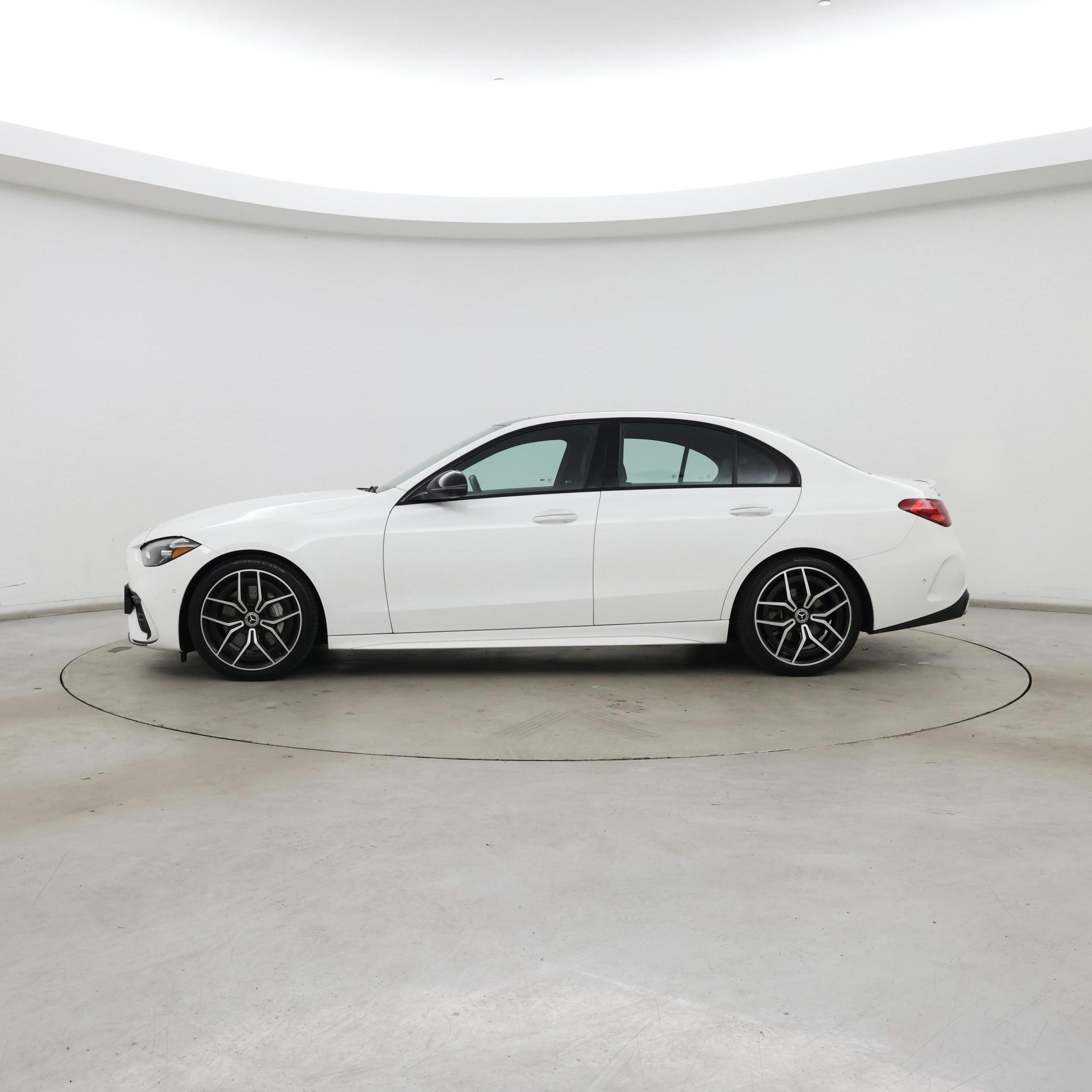 Thumbnail: 2022 Mercedes-Benz C-Class - 3