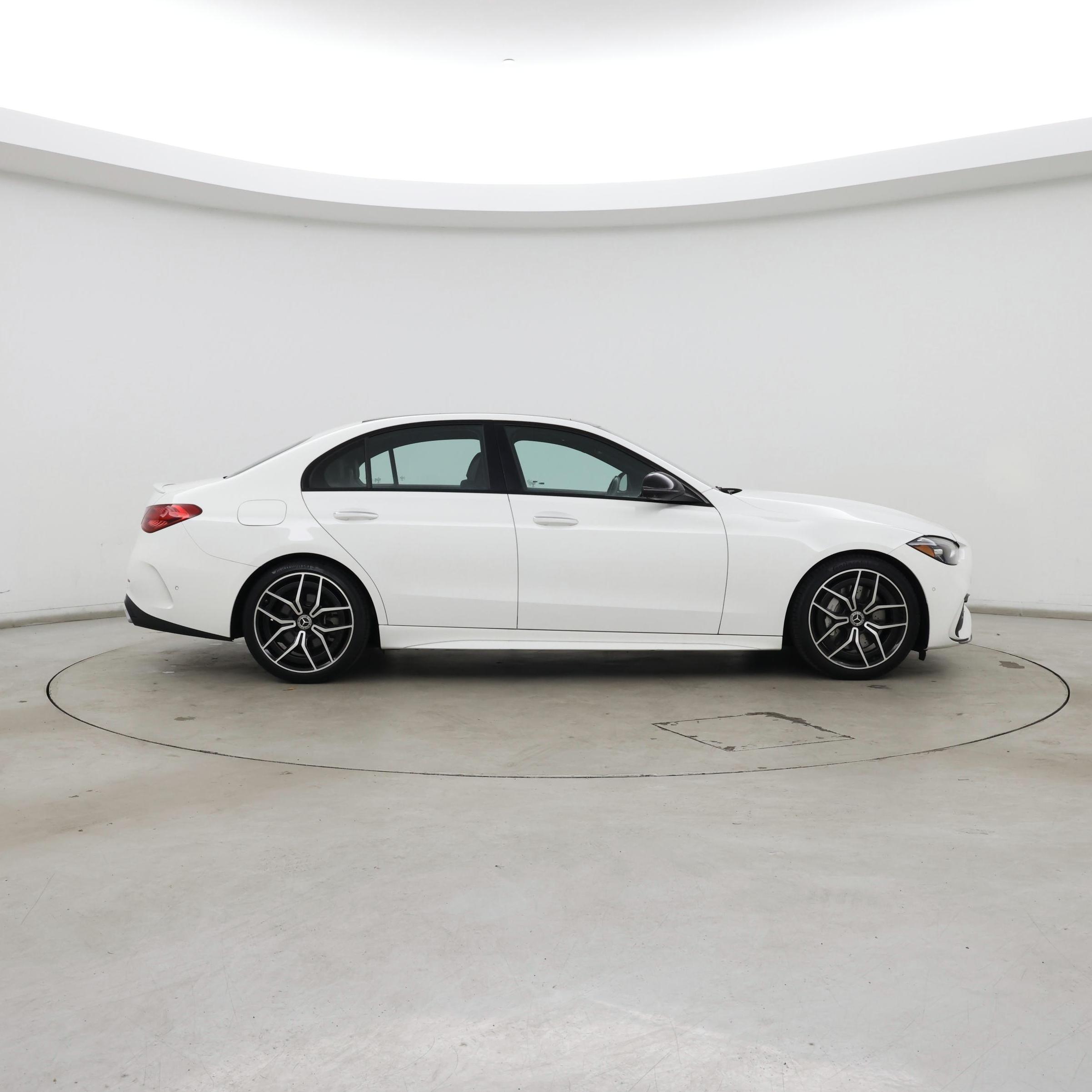 Thumbnail: 2022 Mercedes-Benz C-Class - 7