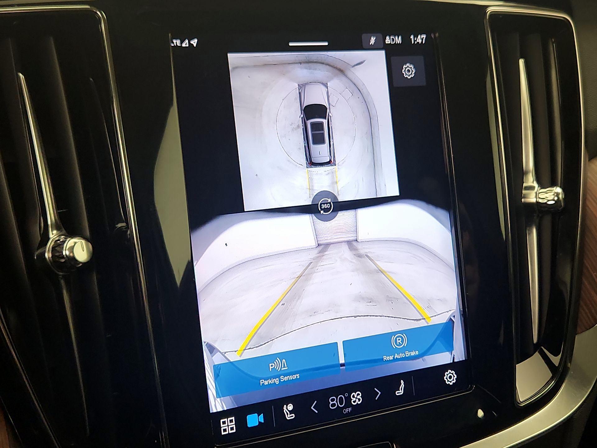 Thumbnail: 2025 Volvo S60 - 15