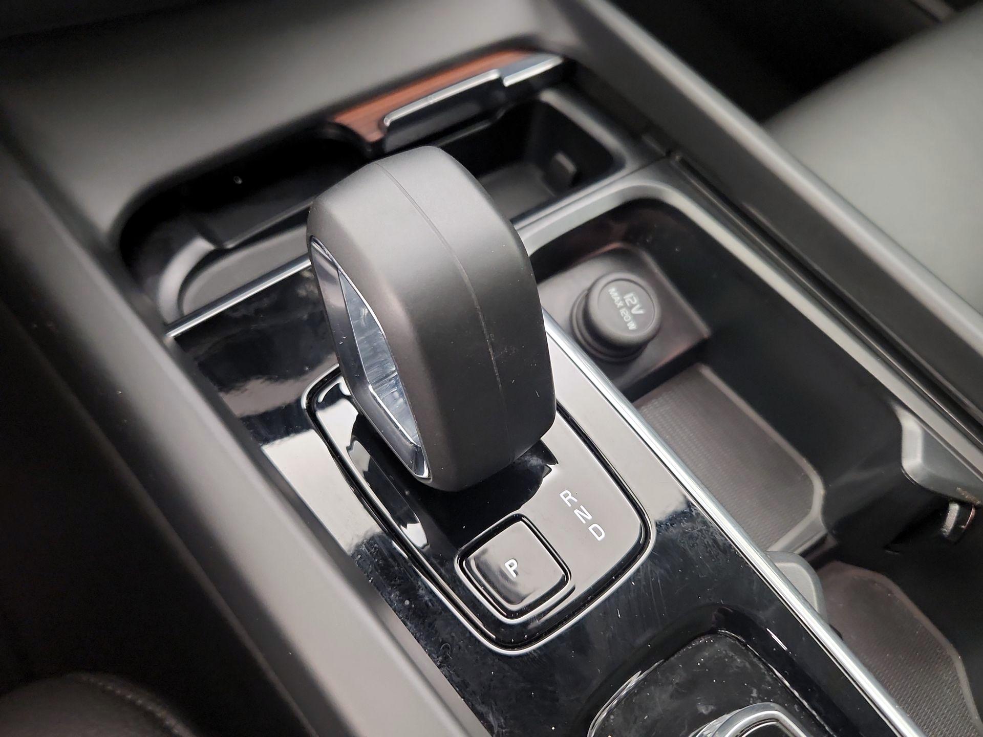 Thumbnail: 2025 Volvo S60 - 18