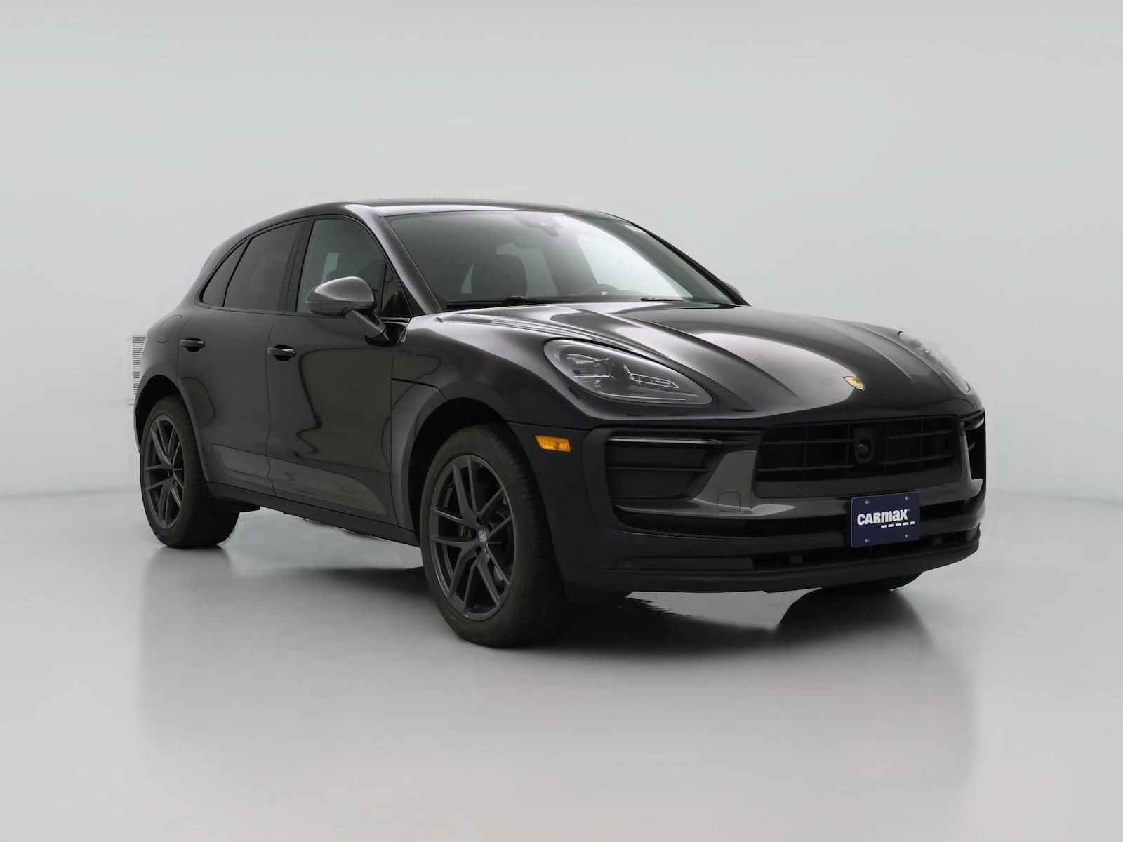 2023 Porsche Macan T