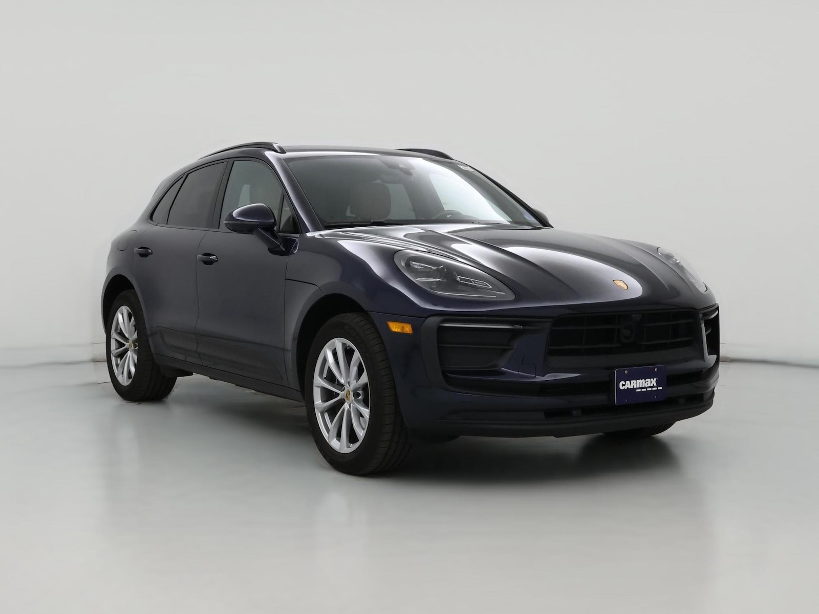 2022 Porsche Macan Base