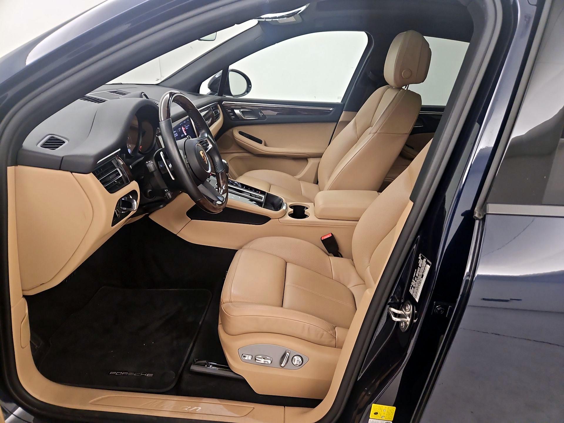 Thumbnail: 2022 Porsche Macan - 11