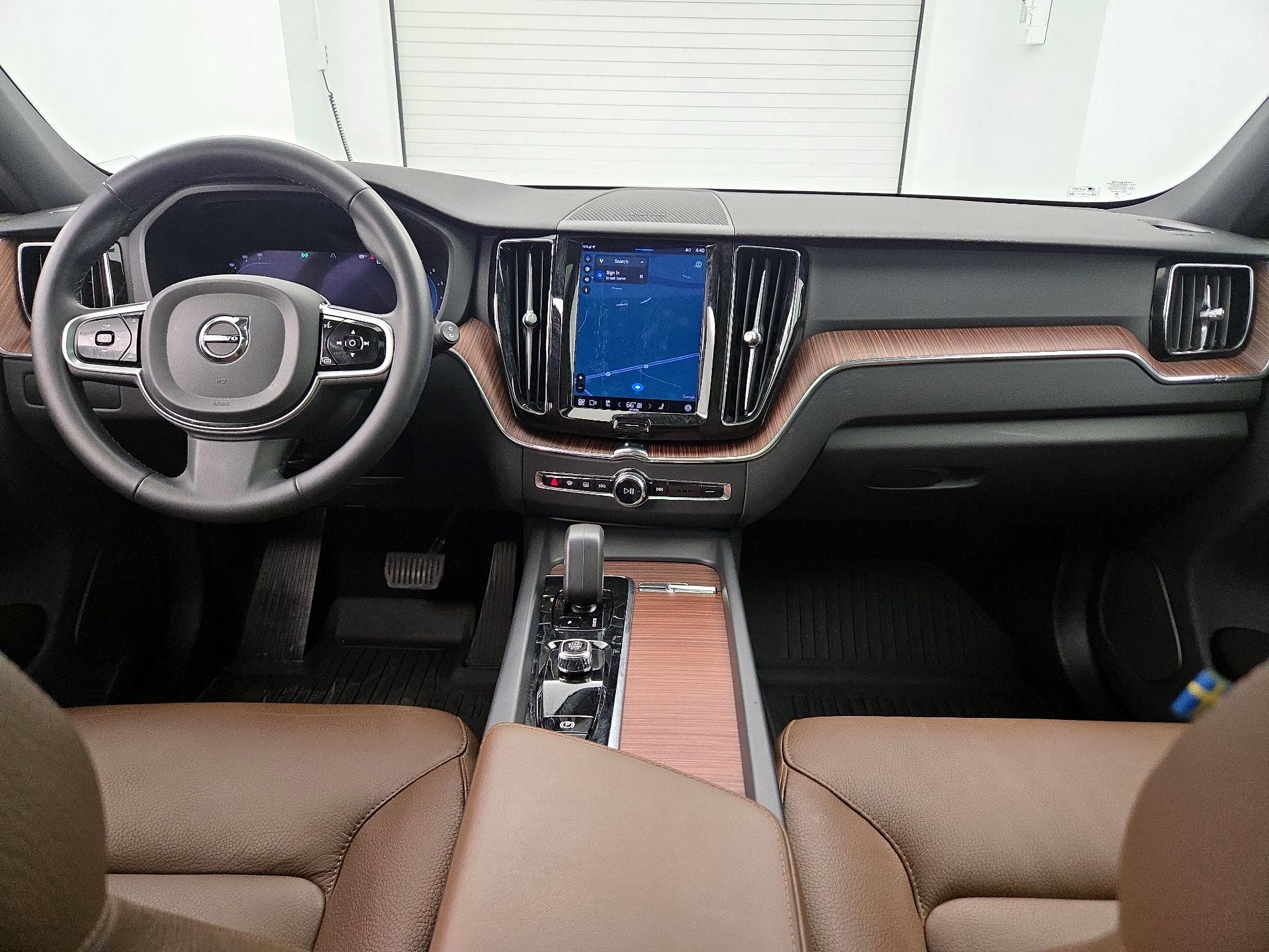 Thumbnail: 2023 Volvo XC60 - 9