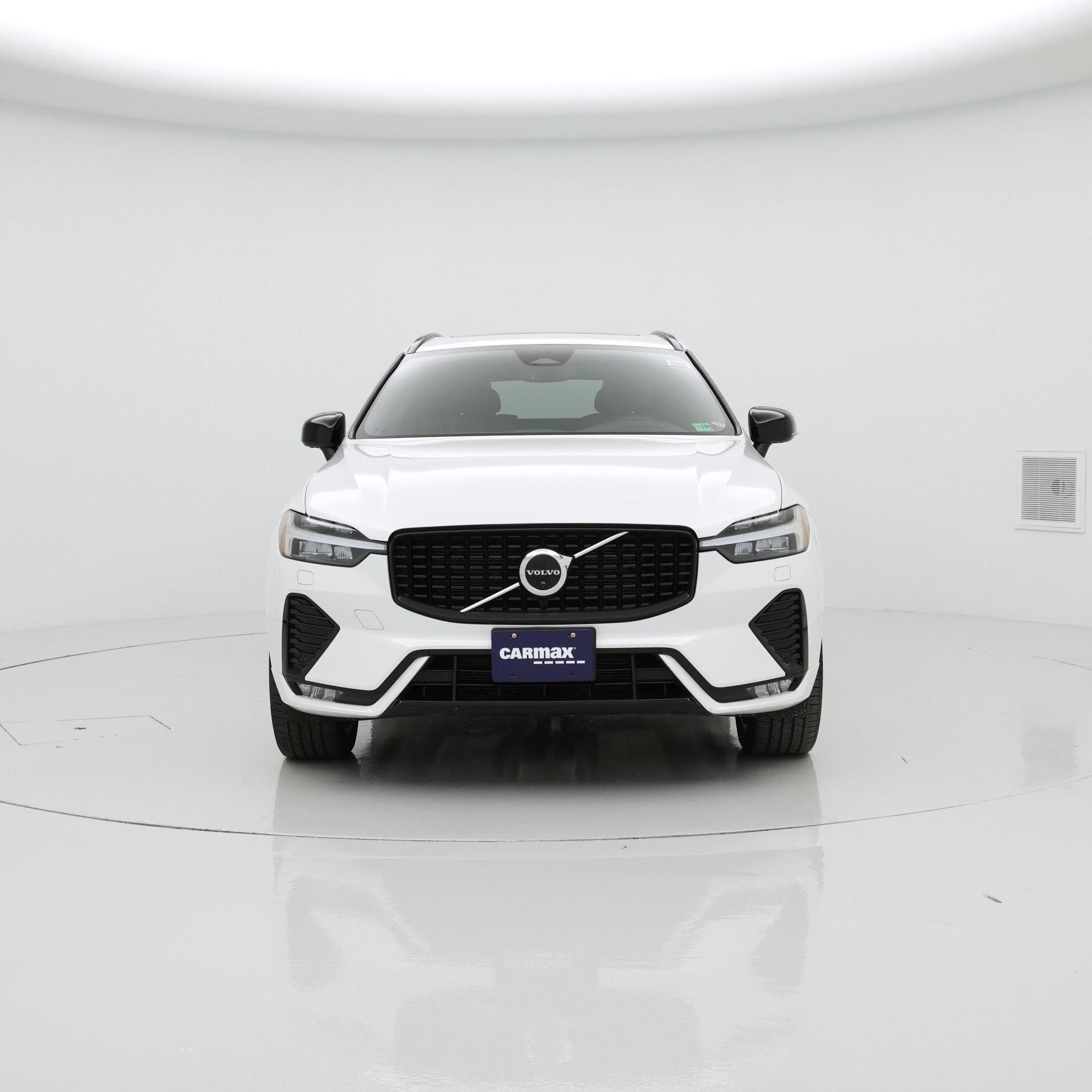 Thumbnail: 2023 Volvo XC60 - 5