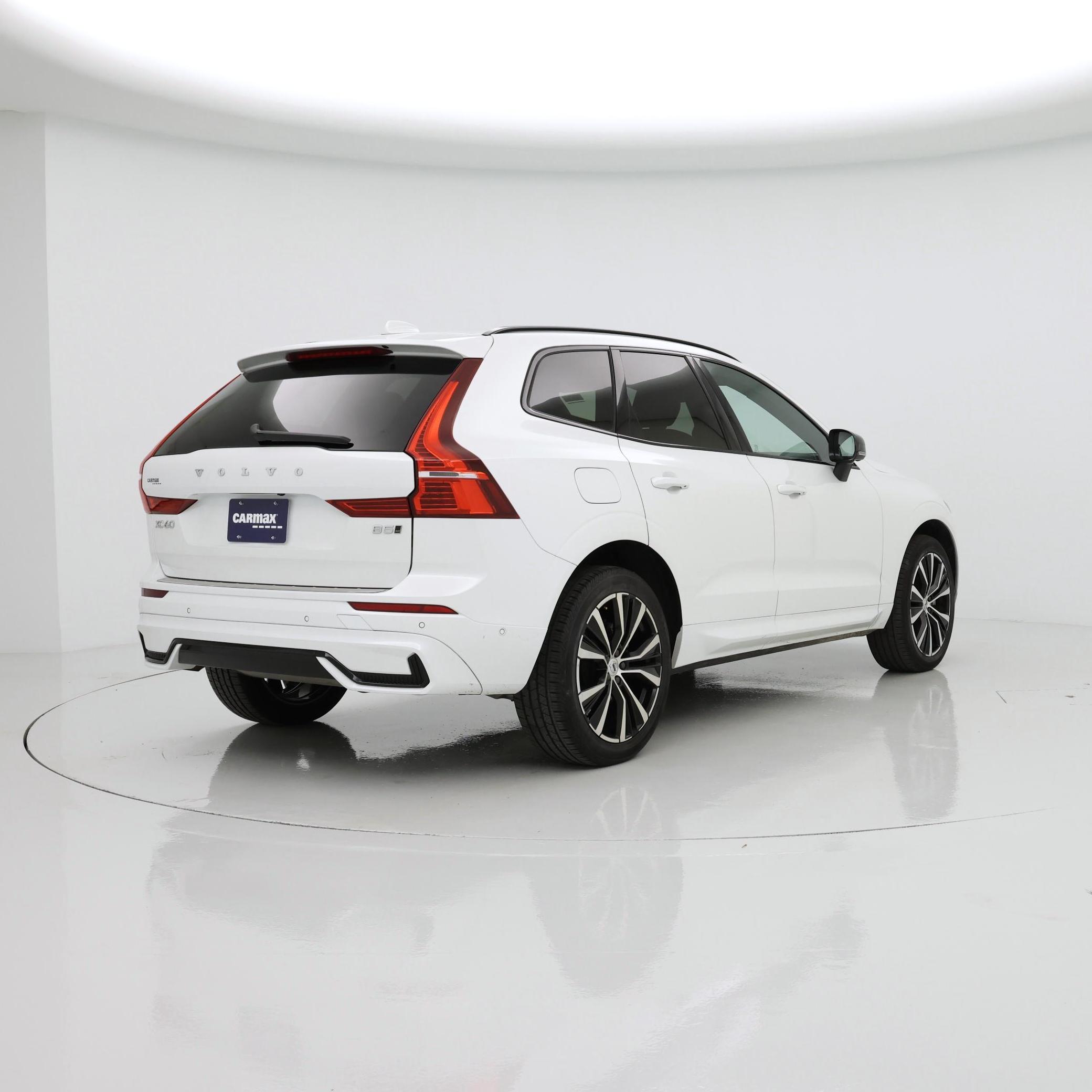 Thumbnail: 2023 Volvo XC60 - 8