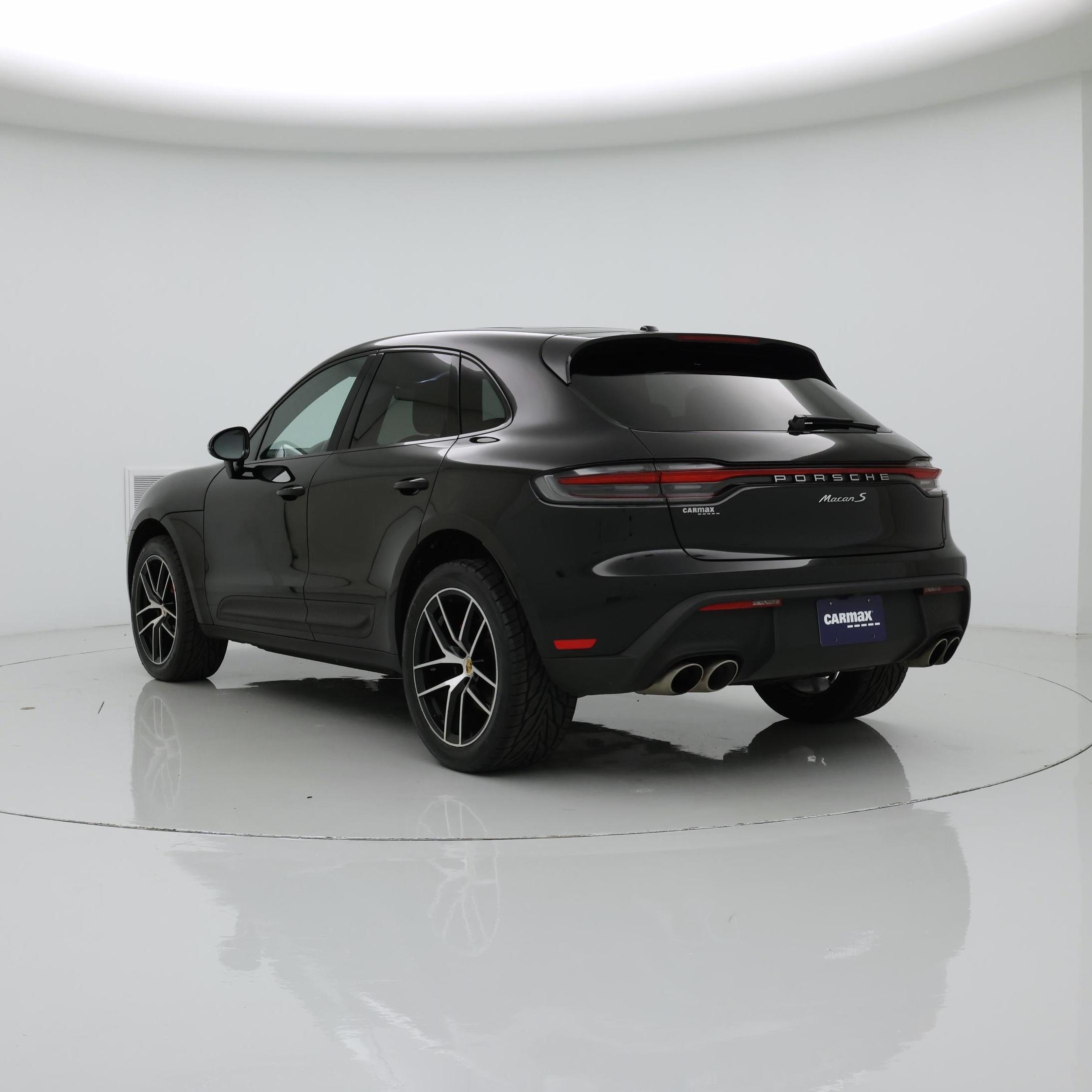 Thumbnail: 2022 Porsche Macan - 2